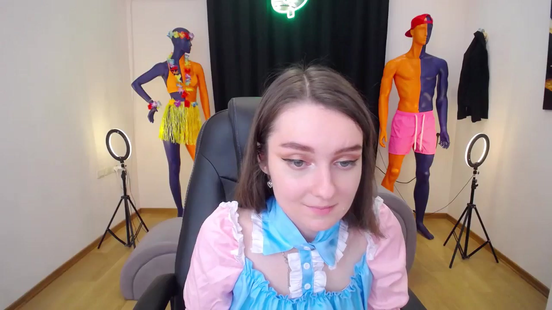 Gallery image thumbnail from Milim_Nava's myfreecams stream on, 07/07/2024, 14:03 image 15 of 20