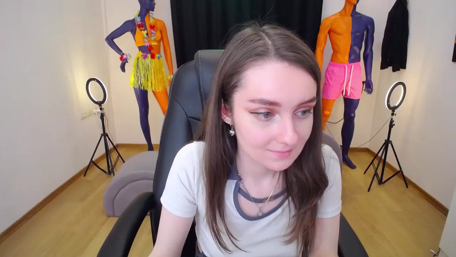 Gallery image thumbnail from Milim_Nava's myfreecams stream on, 07/07/2024, 14:03 image 10 of 20