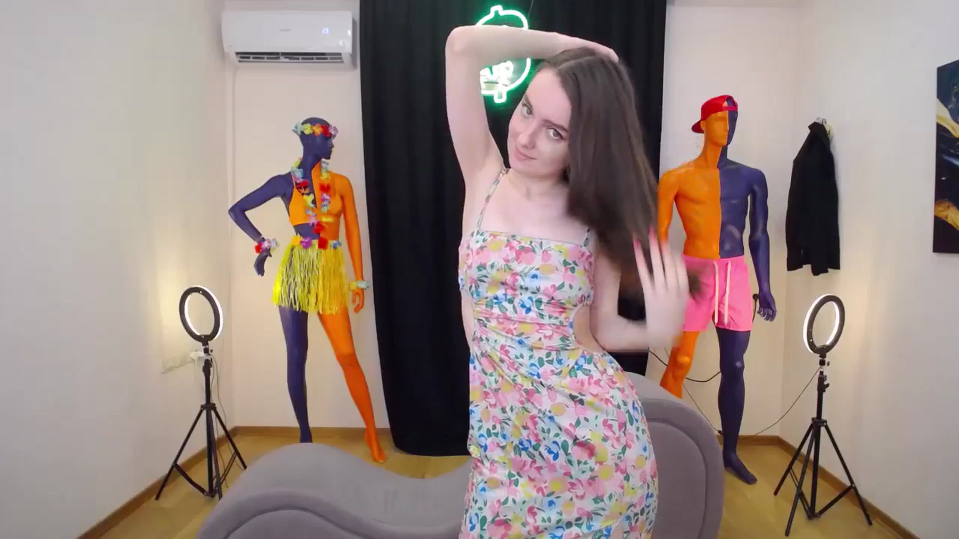 Gallery image thumbnail from Milim_Nava's myfreecams stream on, 07/07/2024, 14:45 image 11 of 20
