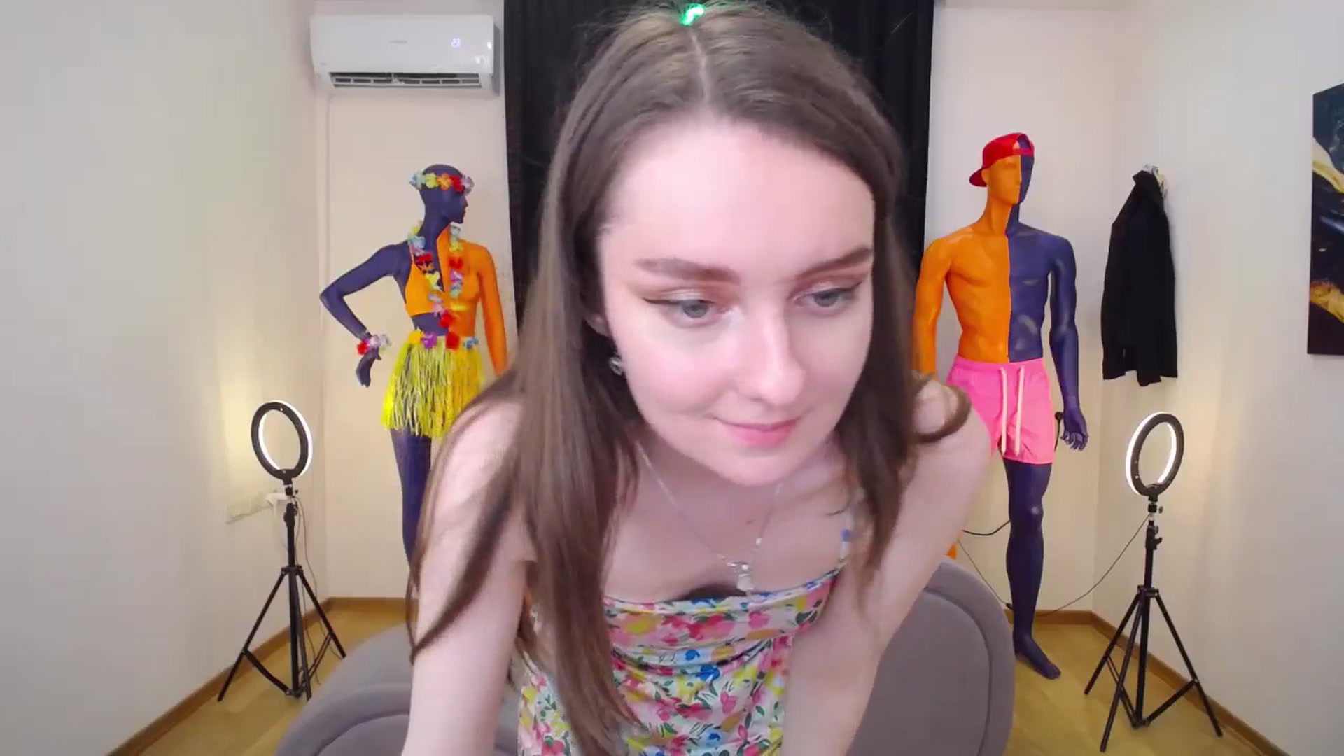 Gallery image thumbnail from Milim_Nava's myfreecams stream on, 07/07/2024, 14:45 image 8 of 20