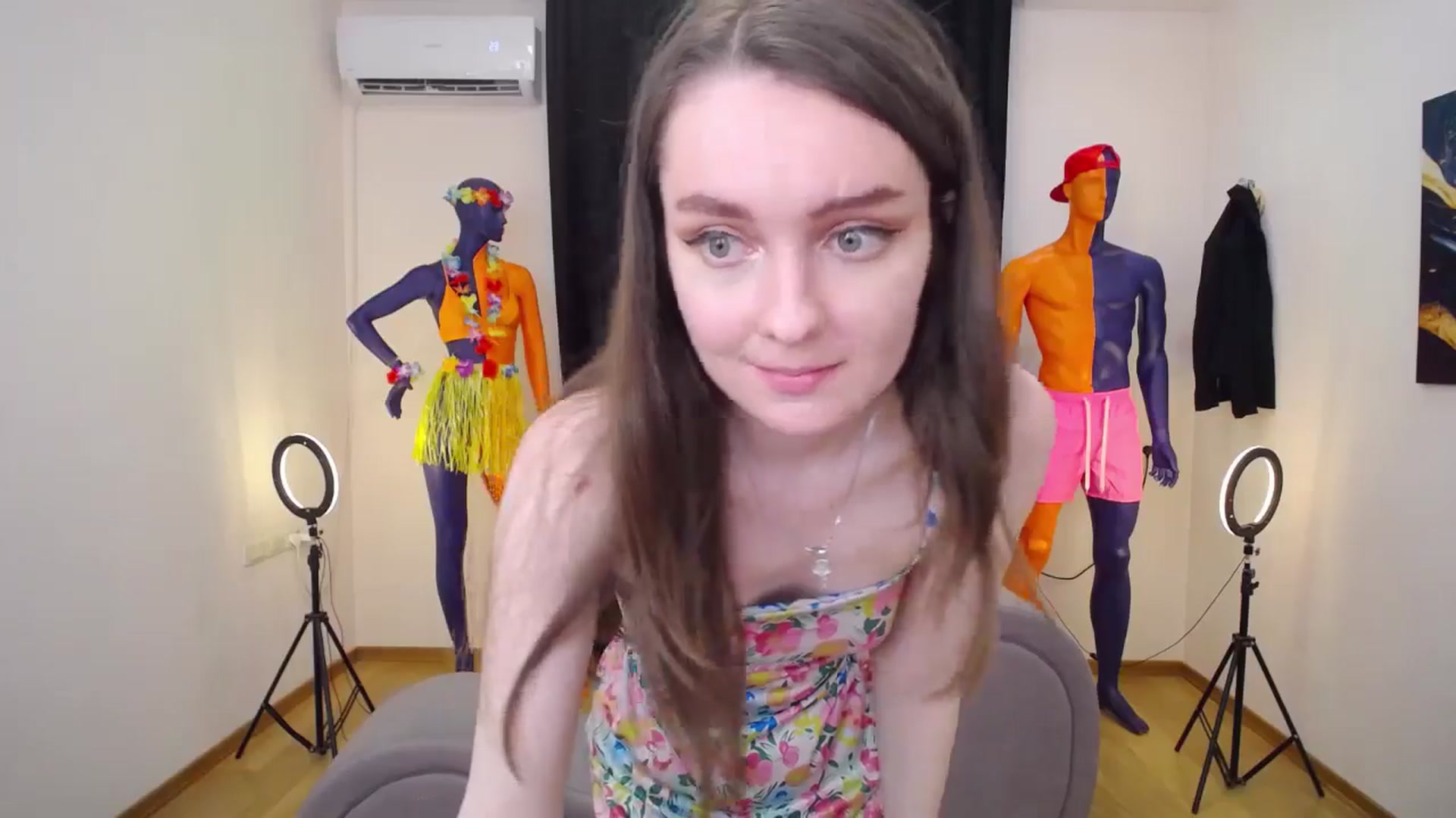 Gallery image thumbnail from Milim_Nava's myfreecams stream on, 07/07/2024, 14:45 image 9 of 20