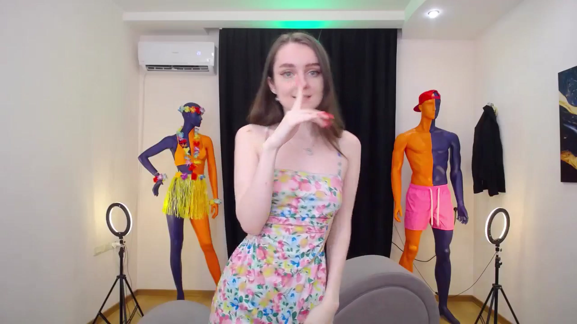 Gallery image thumbnail from Milim_Nava's myfreecams stream on, 07/07/2024, 14:45 image 6 of 20