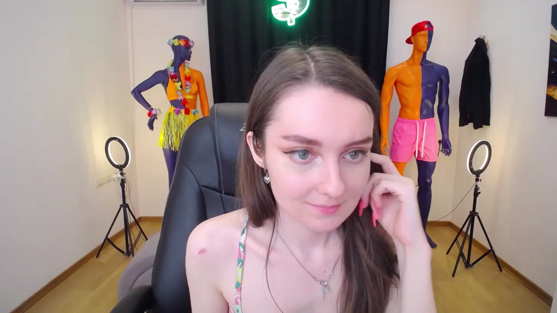 Gallery image thumbnail from Milim_Nava's myfreecams stream on, 07/07/2024, 14:45 image 2 of 20
