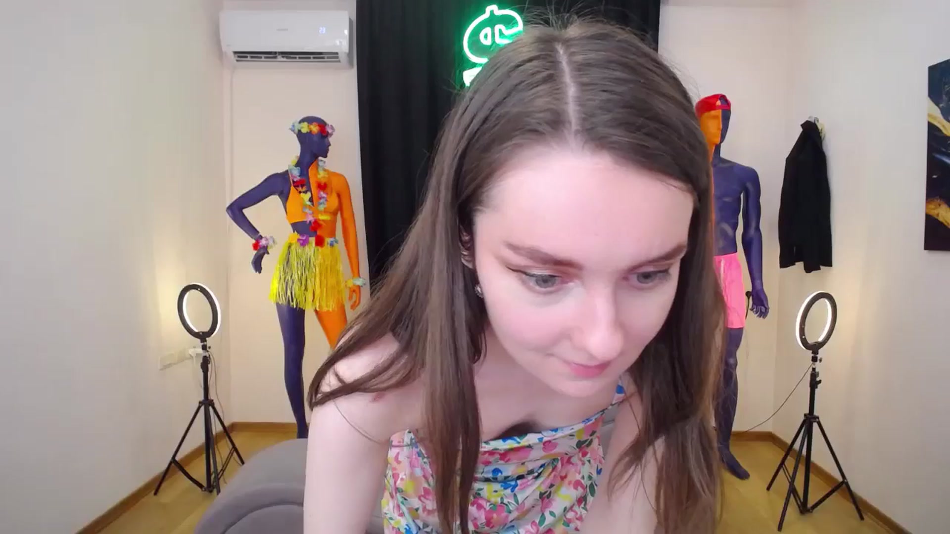 Gallery image thumbnail from Milim_Nava's myfreecams stream on, 07/07/2024, 14:45 image 10 of 20
