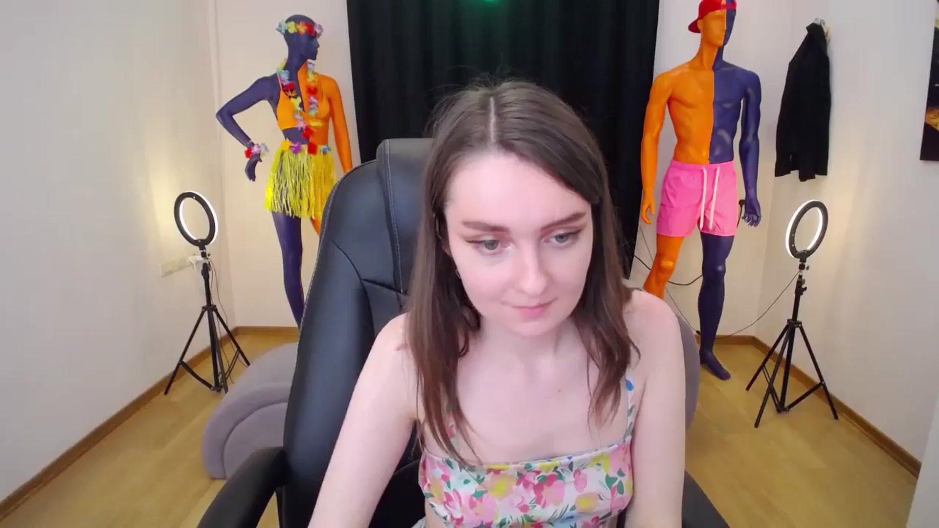 Gallery image thumbnail from Milim_Nava's myfreecams stream on, 07/07/2024, 14:45 image 16 of 20