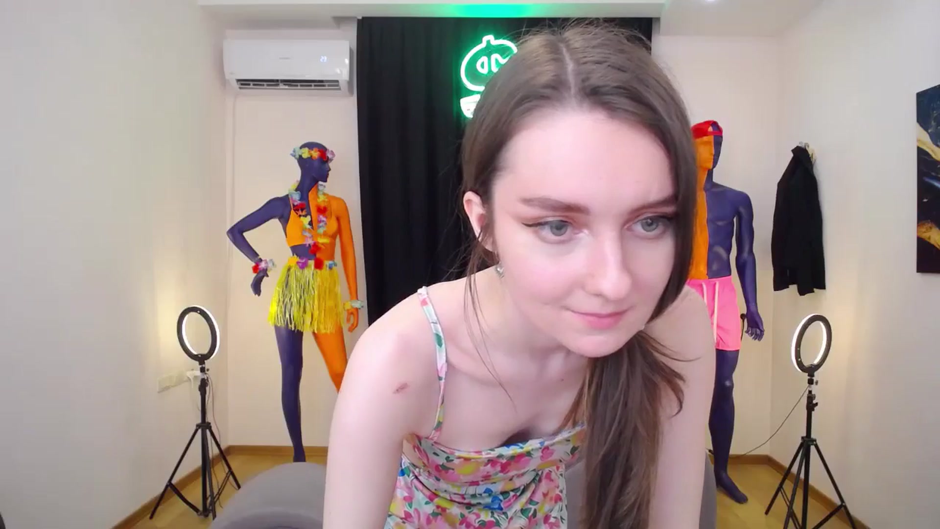 Gallery image thumbnail from Milim_Nava's myfreecams stream on, 07/07/2024, 15:34 image 20 of 20