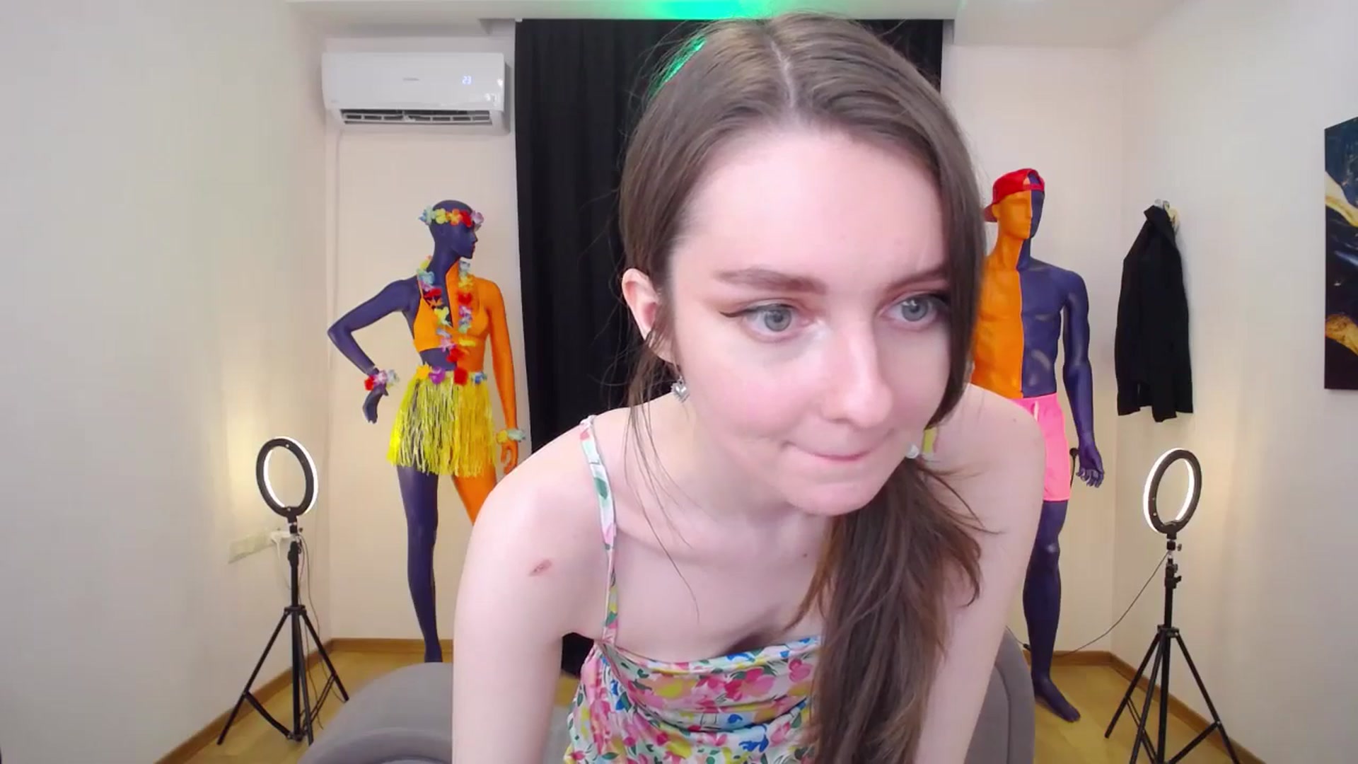 Gallery image thumbnail from Milim_Nava's myfreecams stream on, 07/07/2024, 15:34 image 7 of 20