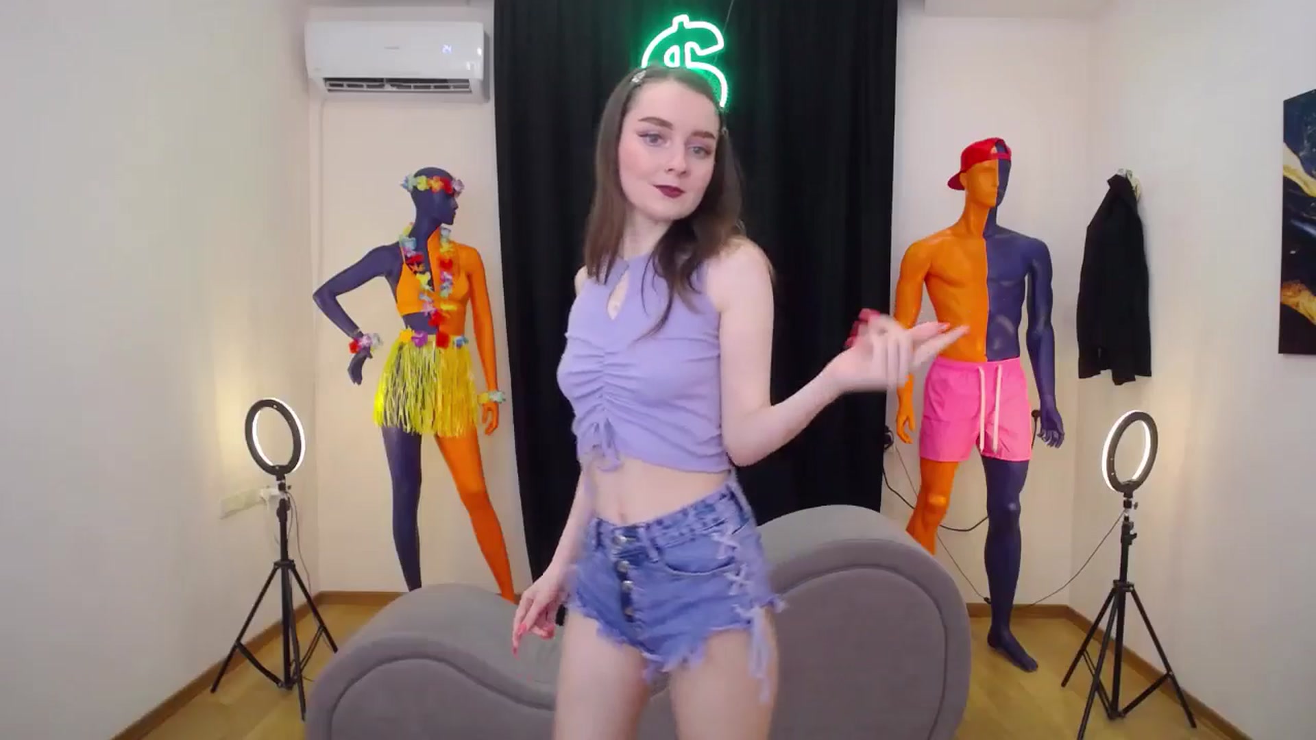 Gallery image thumbnail from Milim_Nava's myfreecams stream on, 07/08/2024, 12:46 image 6 of 20