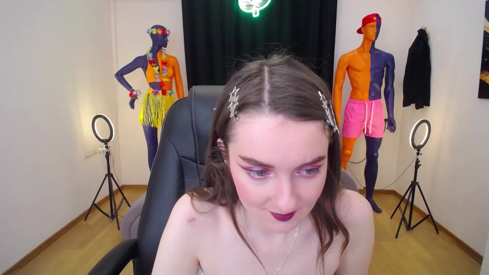 Gallery image thumbnail from Milim_Nava's myfreecams stream on, 07/08/2024, 14:29 image 9 of 20