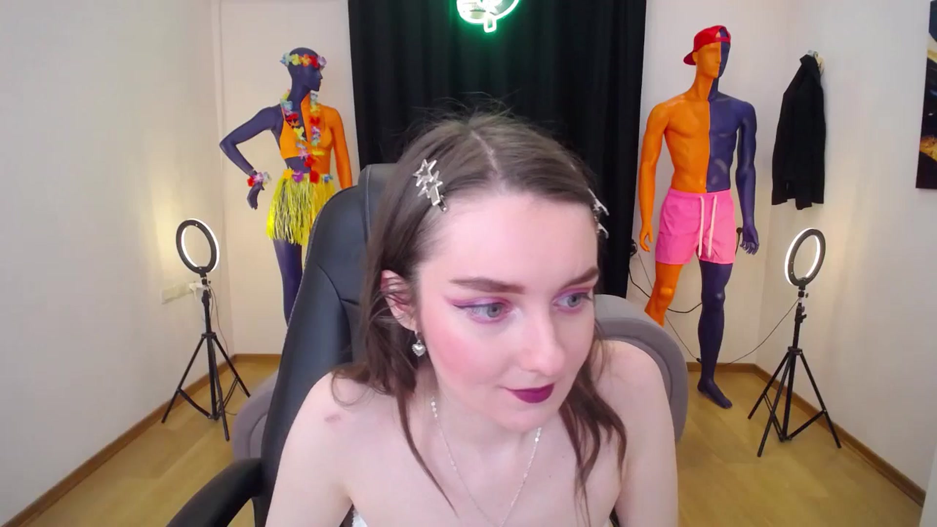 Gallery image thumbnail from Milim_Nava's myfreecams stream on, 07/08/2024, 14:29 image 10 of 20