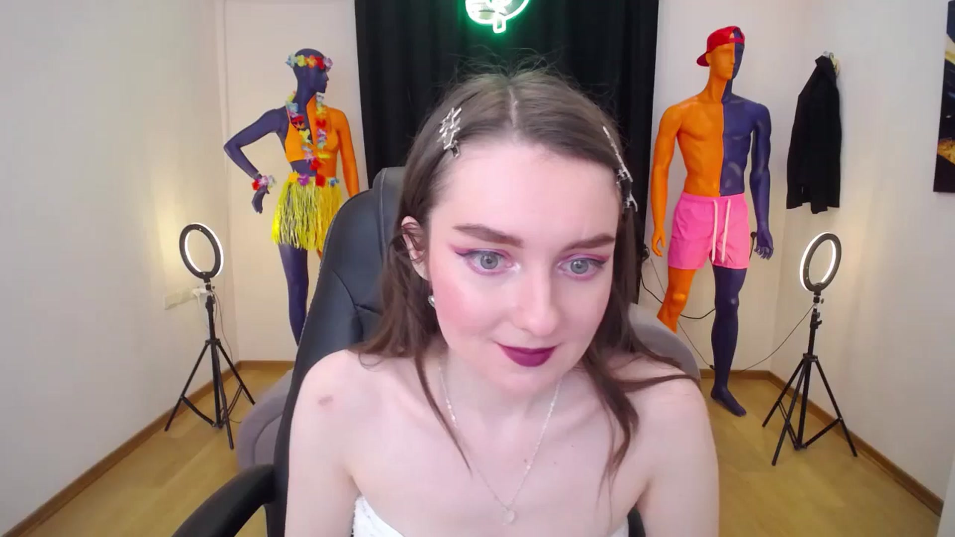 Gallery image thumbnail from Milim_Nava's myfreecams stream on, 07/08/2024, 14:29 image 8 of 20