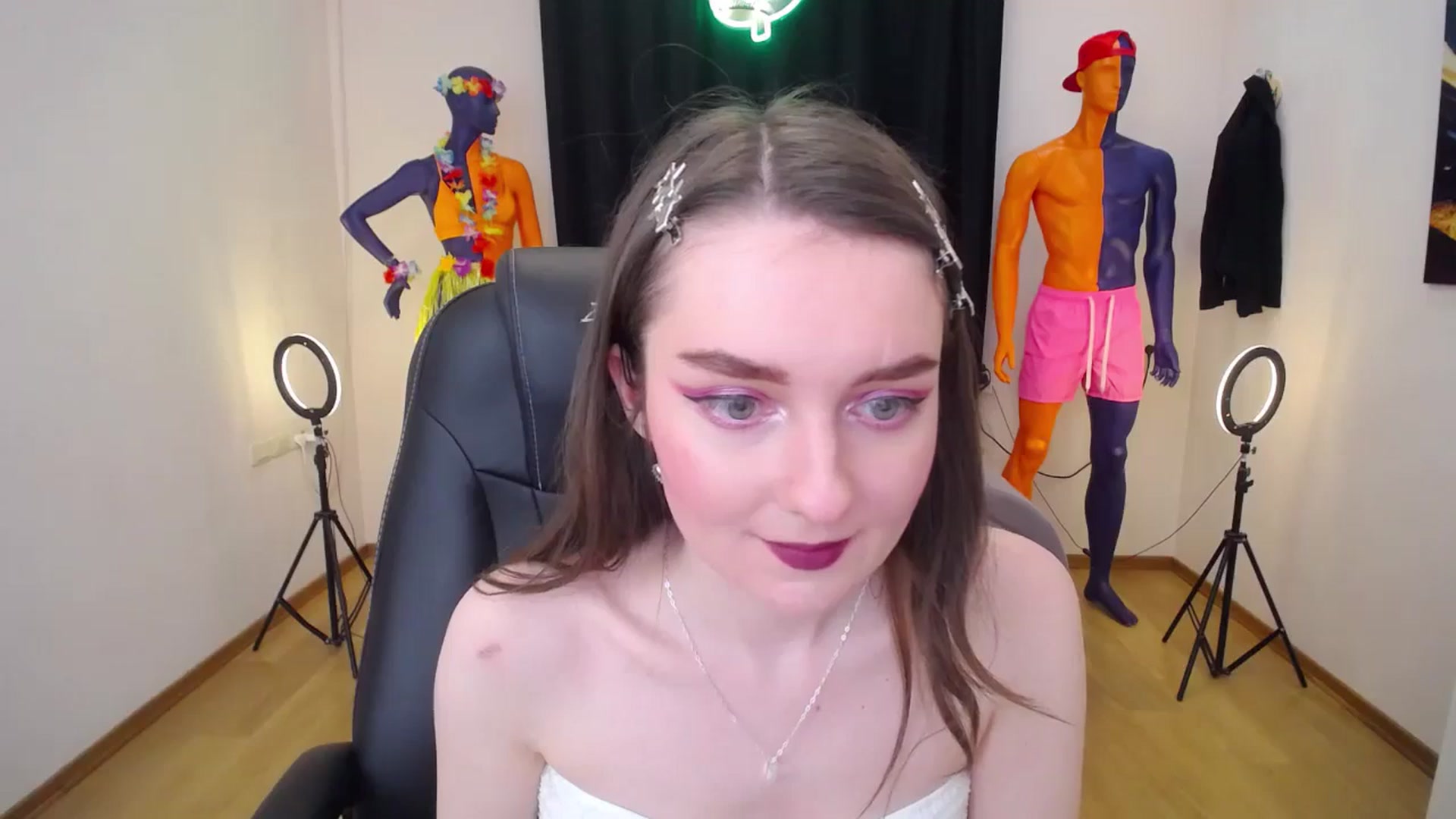 Gallery image thumbnail from Milim_Nava's myfreecams stream on, 07/08/2024, 14:29 image 20 of 20