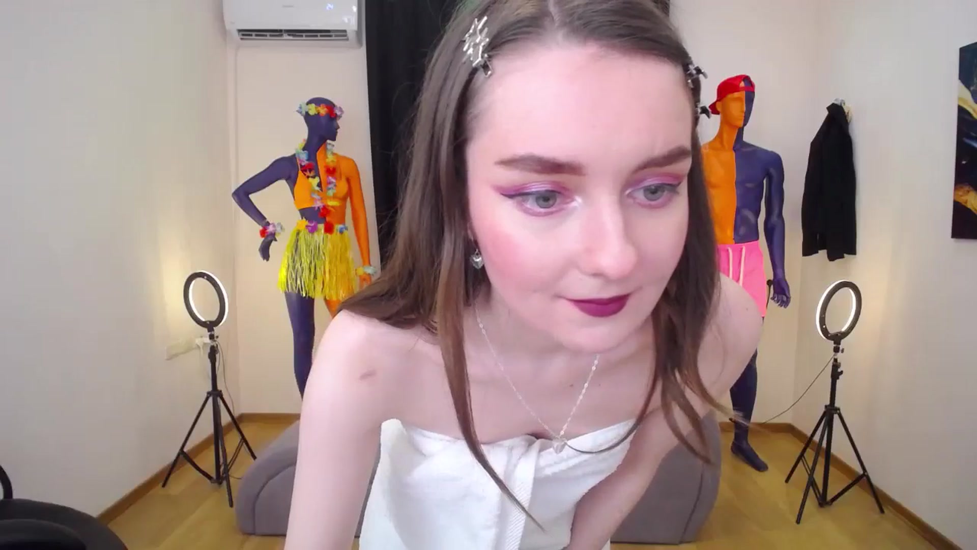 Gallery image thumbnail from Milim_Nava's myfreecams stream on, 07/08/2024, 14:29 image 18 of 20
