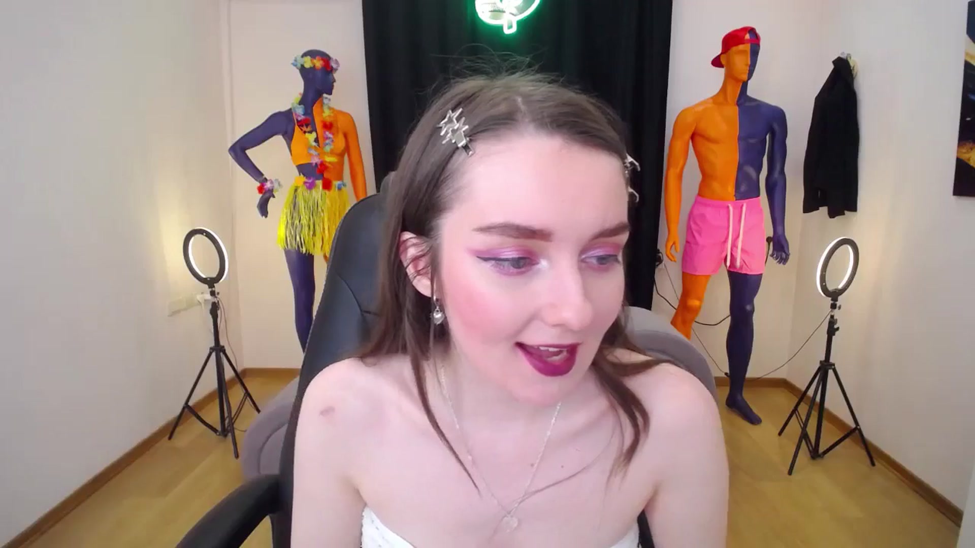 Gallery image thumbnail from Milim_Nava's myfreecams stream on, 07/08/2024, 14:29 image 6 of 20
