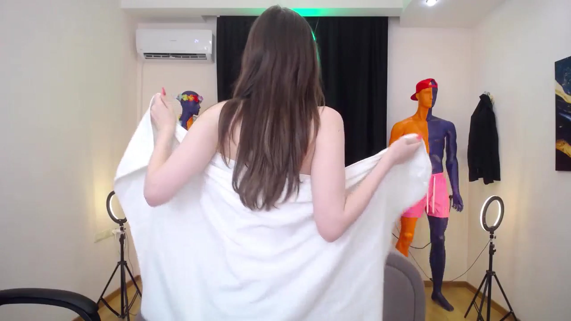 Gallery image thumbnail from Milim_Nava's myfreecams stream on, 07/08/2024, 14:29 image 3 of 20