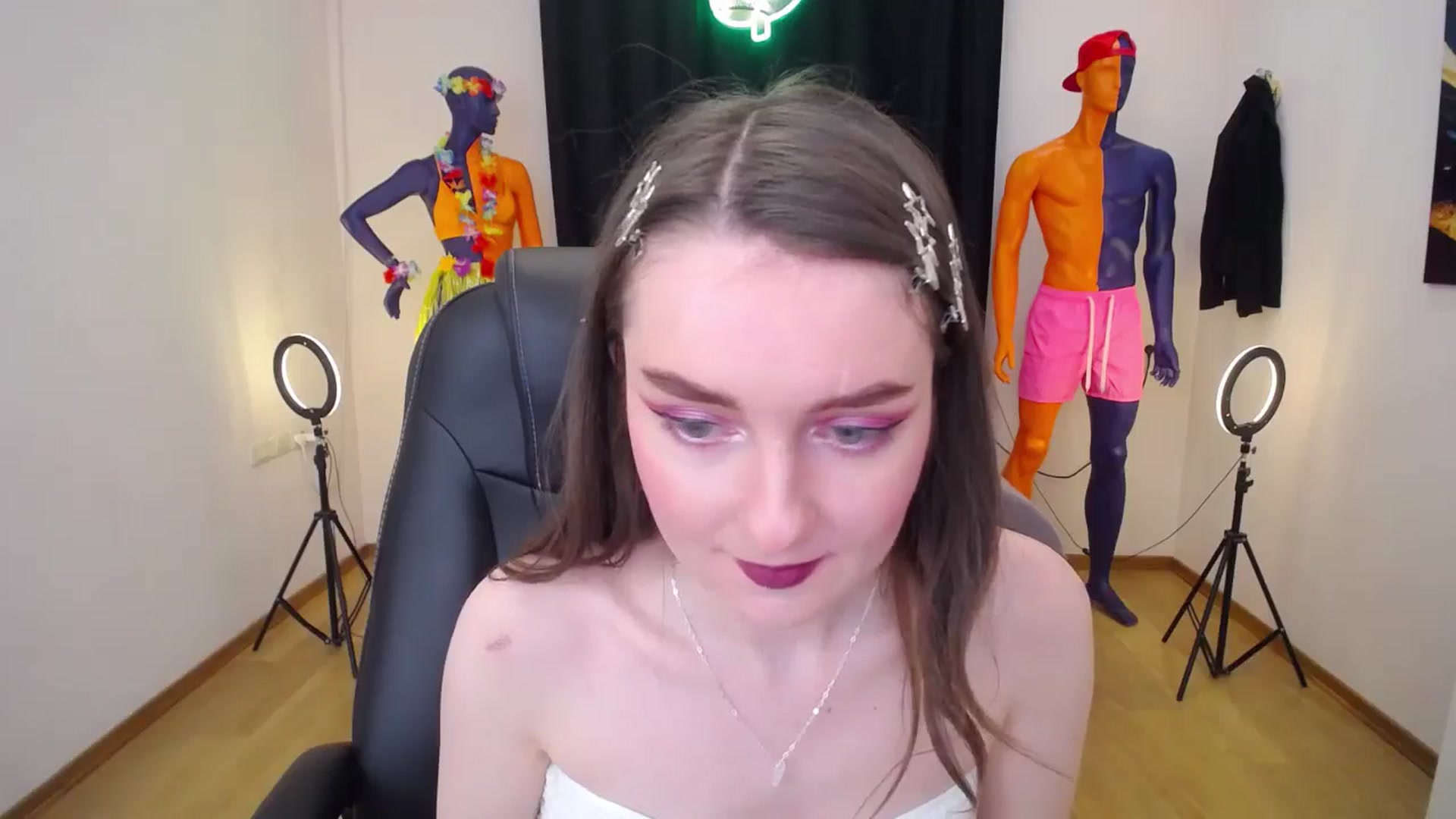 Gallery image thumbnail from Milim_Nava's myfreecams stream on, 07/08/2024, 14:29 image 19 of 20