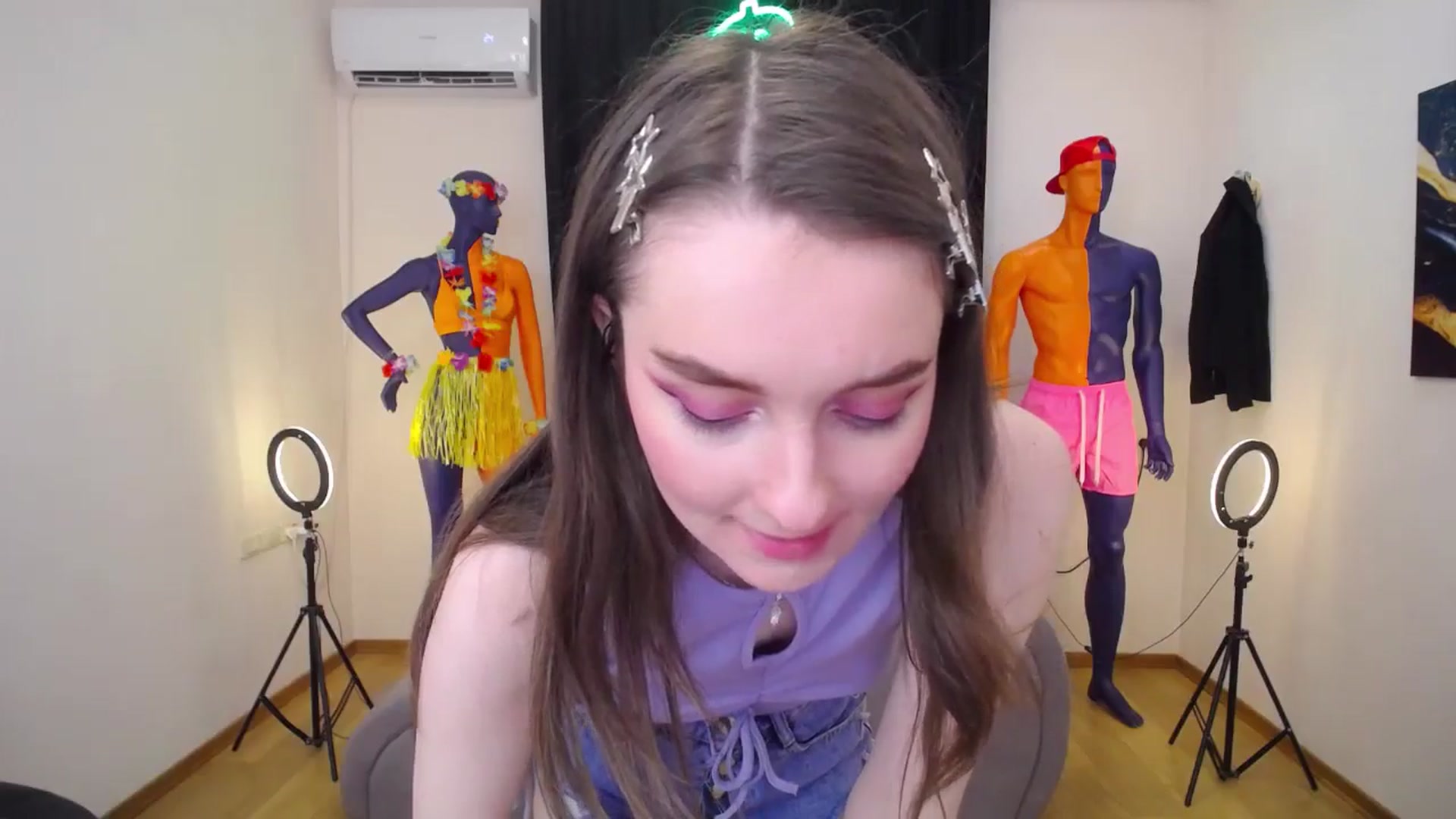 Gallery image thumbnail from Milim_Nava's myfreecams stream on, 07/08/2024, 16:35 image 19 of 20