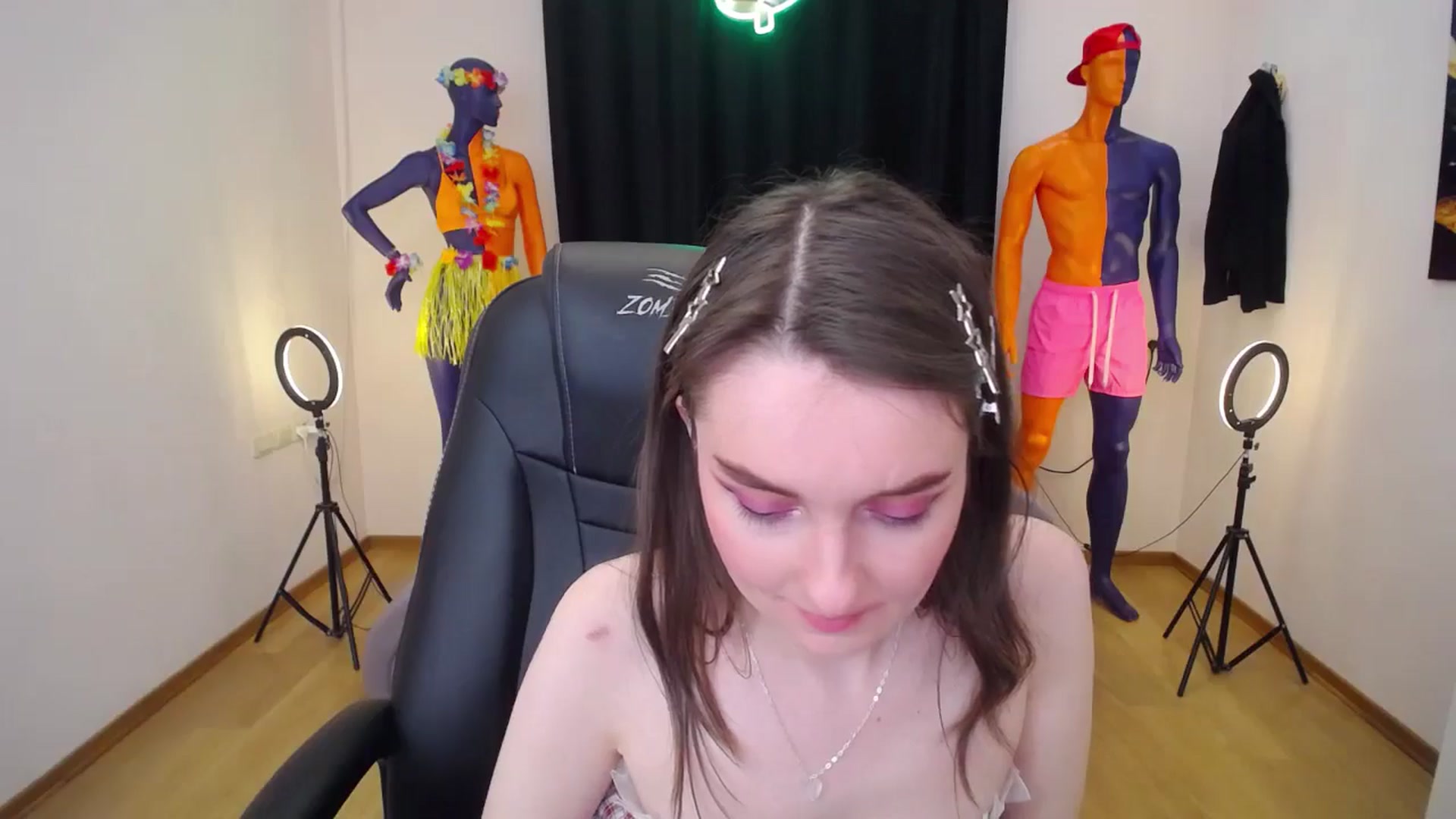 Gallery image thumbnail from Milim_Nava's myfreecams stream on, 07/08/2024, 17:02 image 19 of 20