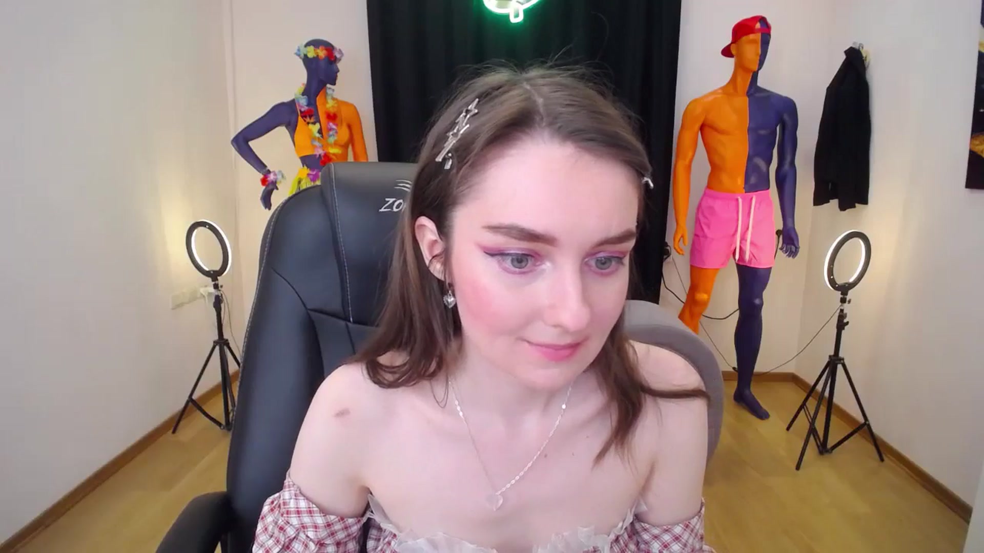Gallery image thumbnail from Milim_Nava's myfreecams stream on, 07/08/2024, 17:02 image 15 of 20