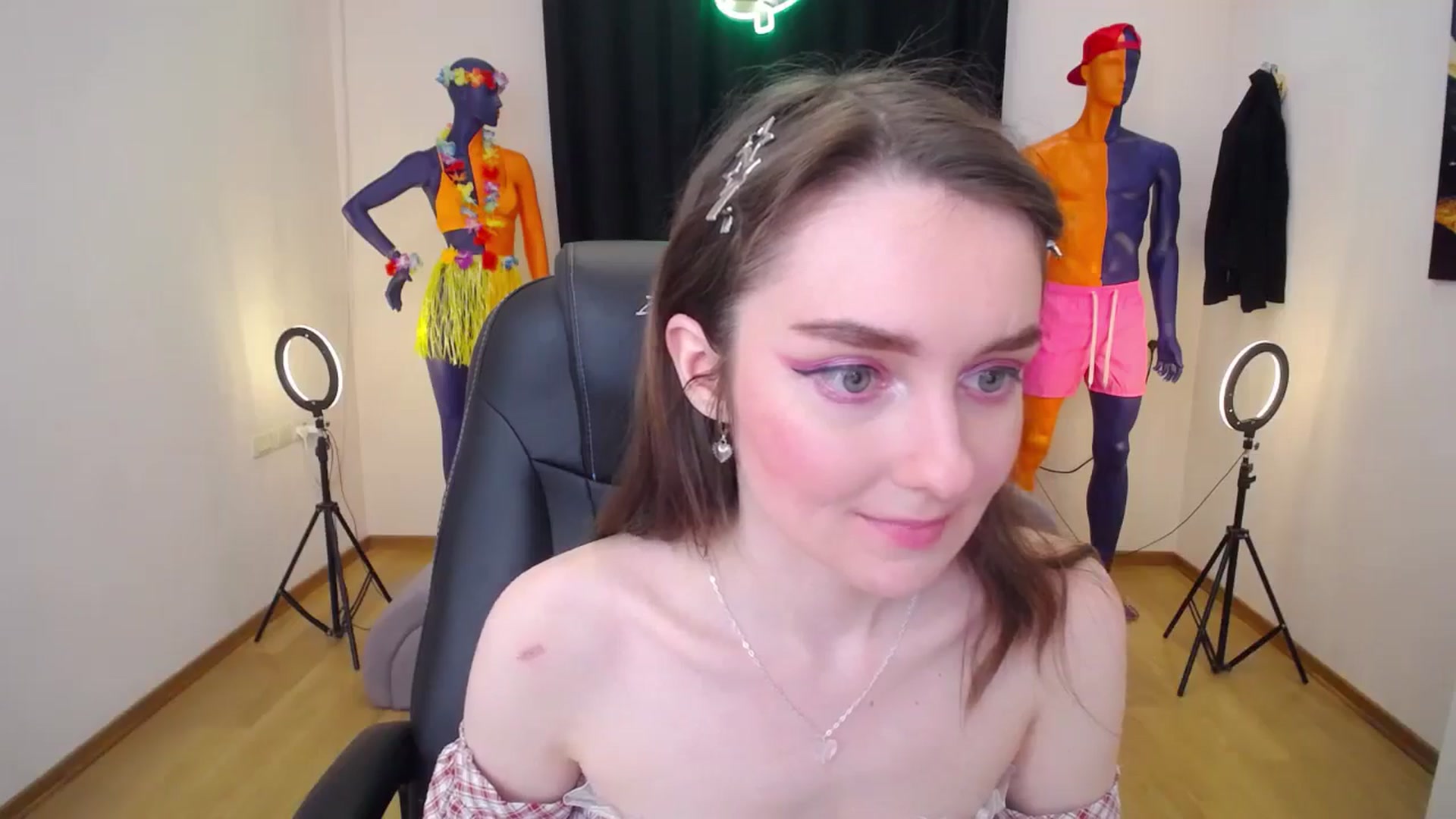 Gallery image thumbnail from Milim_Nava's myfreecams stream on, 07/08/2024, 17:02 image 12 of 20
