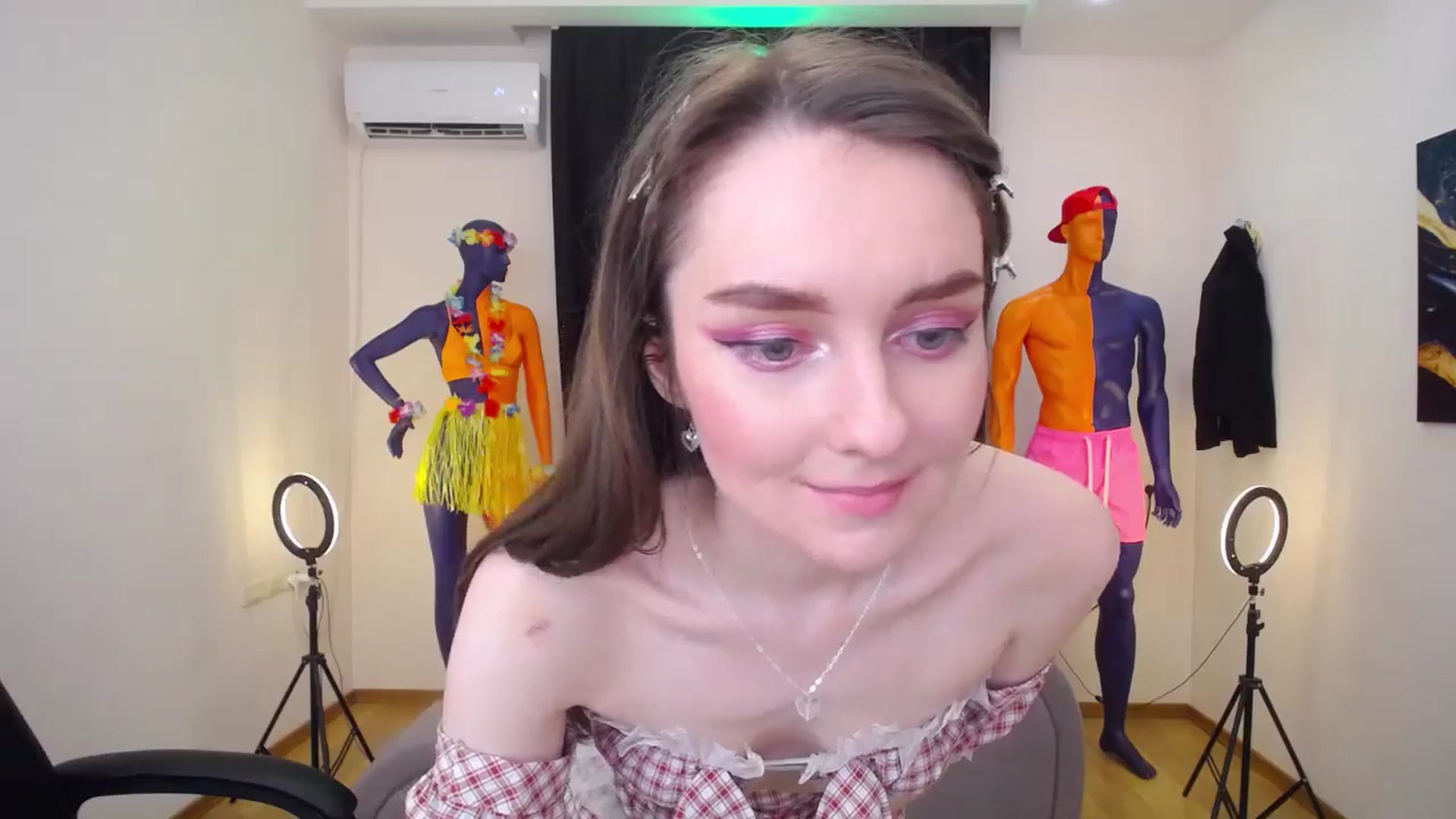 Gallery image thumbnail from Milim_Nava's myfreecams stream on, 07/08/2024, 17:02 image 11 of 20
