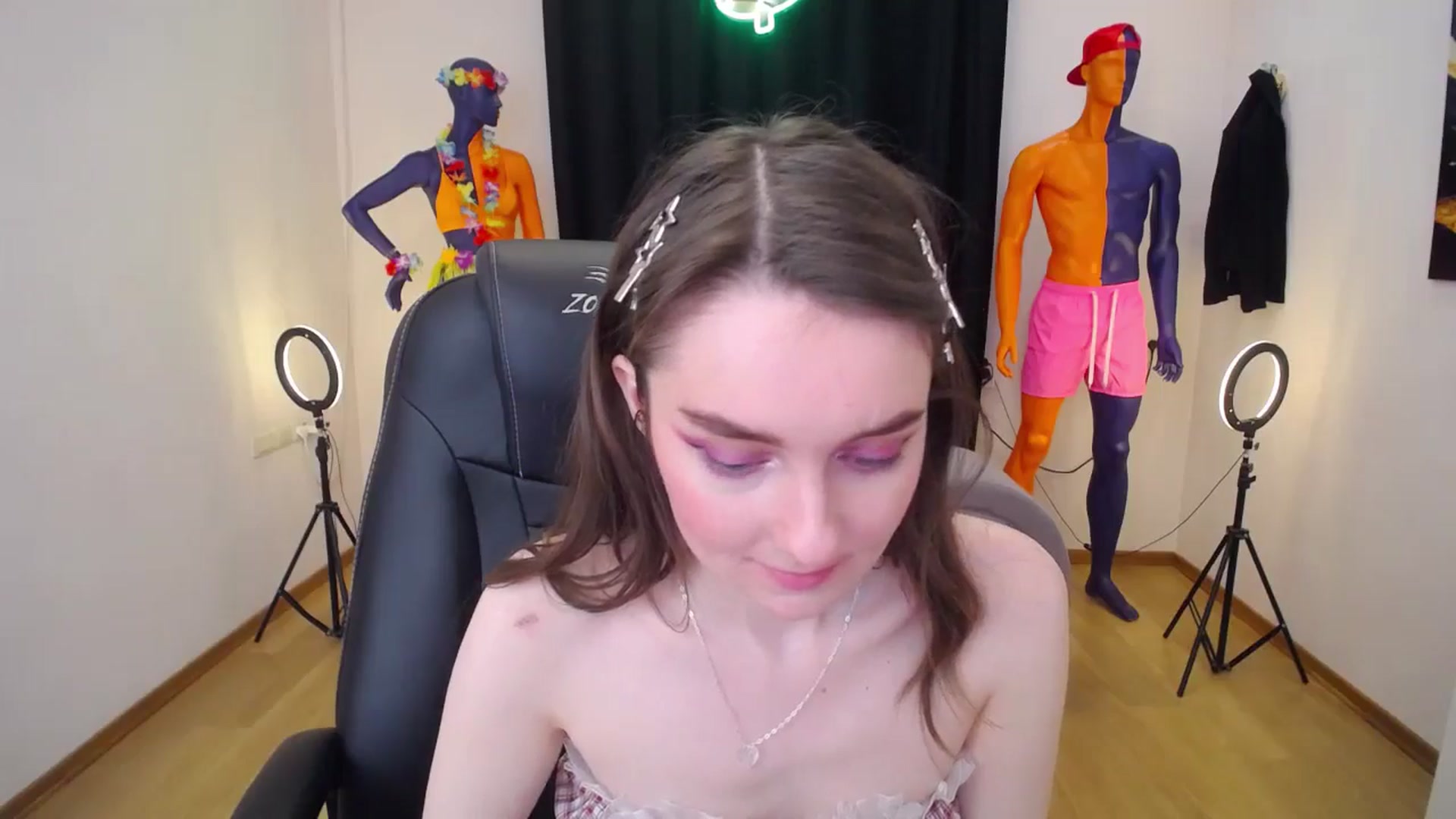 Gallery image thumbnail from Milim_Nava's myfreecams stream on, 07/08/2024, 17:02 image 16 of 20
