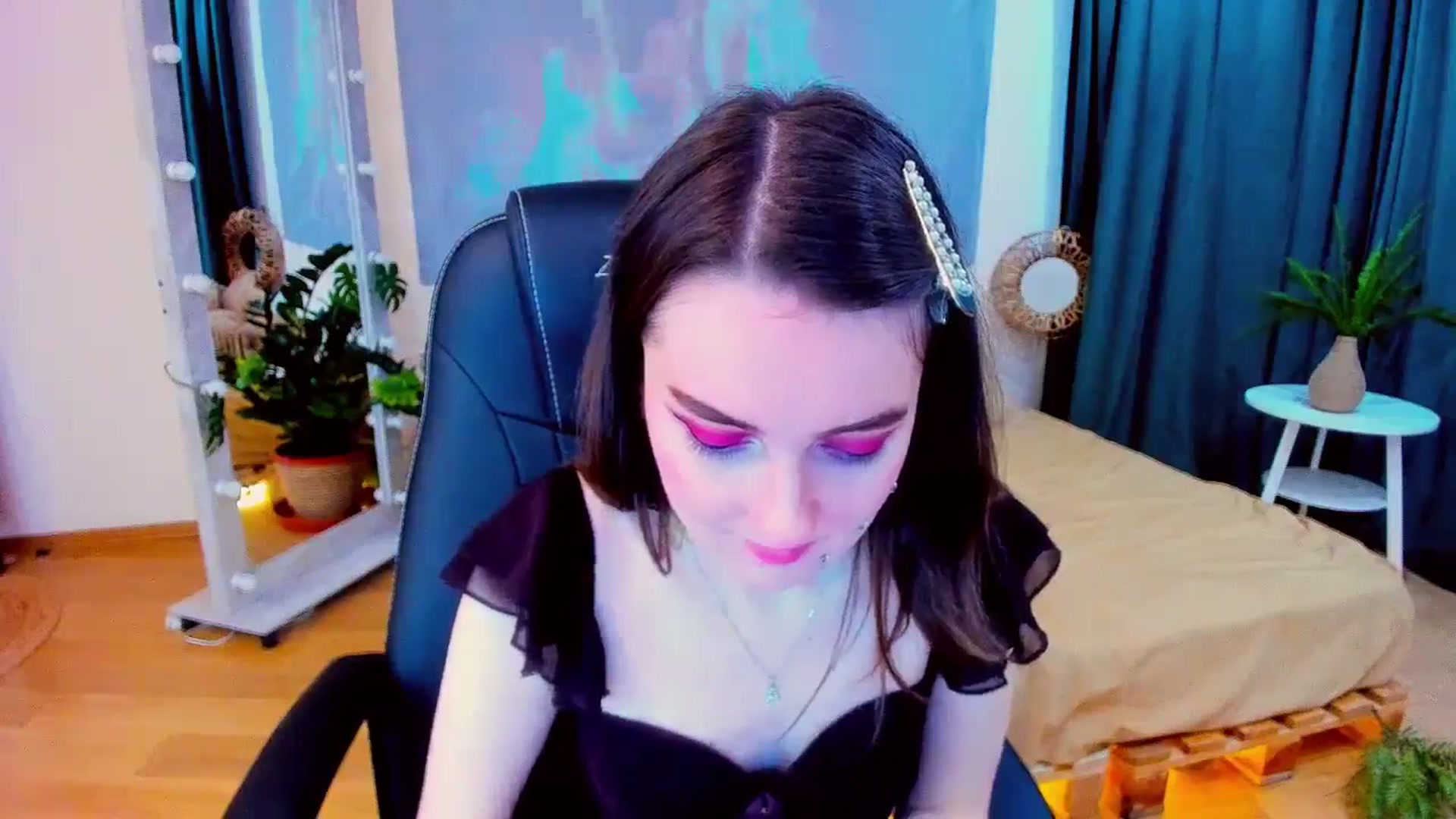 Gallery image thumbnail from Milim_Nava's myfreecams stream on, 07/11/2024, 10:46 image 15 of 20