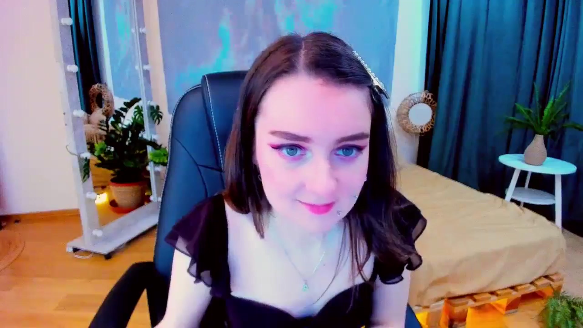 Gallery image thumbnail from Milim_Nava's myfreecams stream on, 07/11/2024, 10:46 image 17 of 20