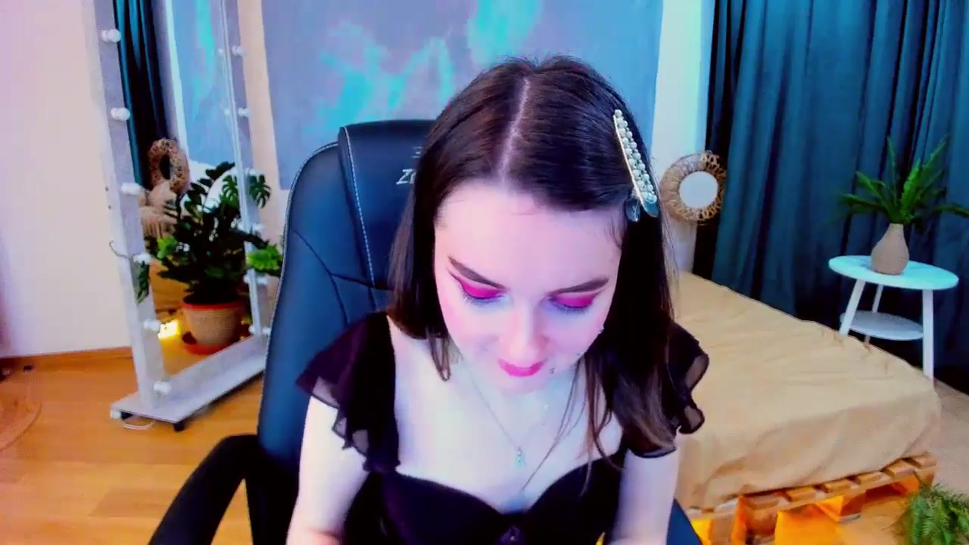 Gallery image thumbnail from Milim_Nava's myfreecams stream on, 07/11/2024, 10:46 image 14 of 20