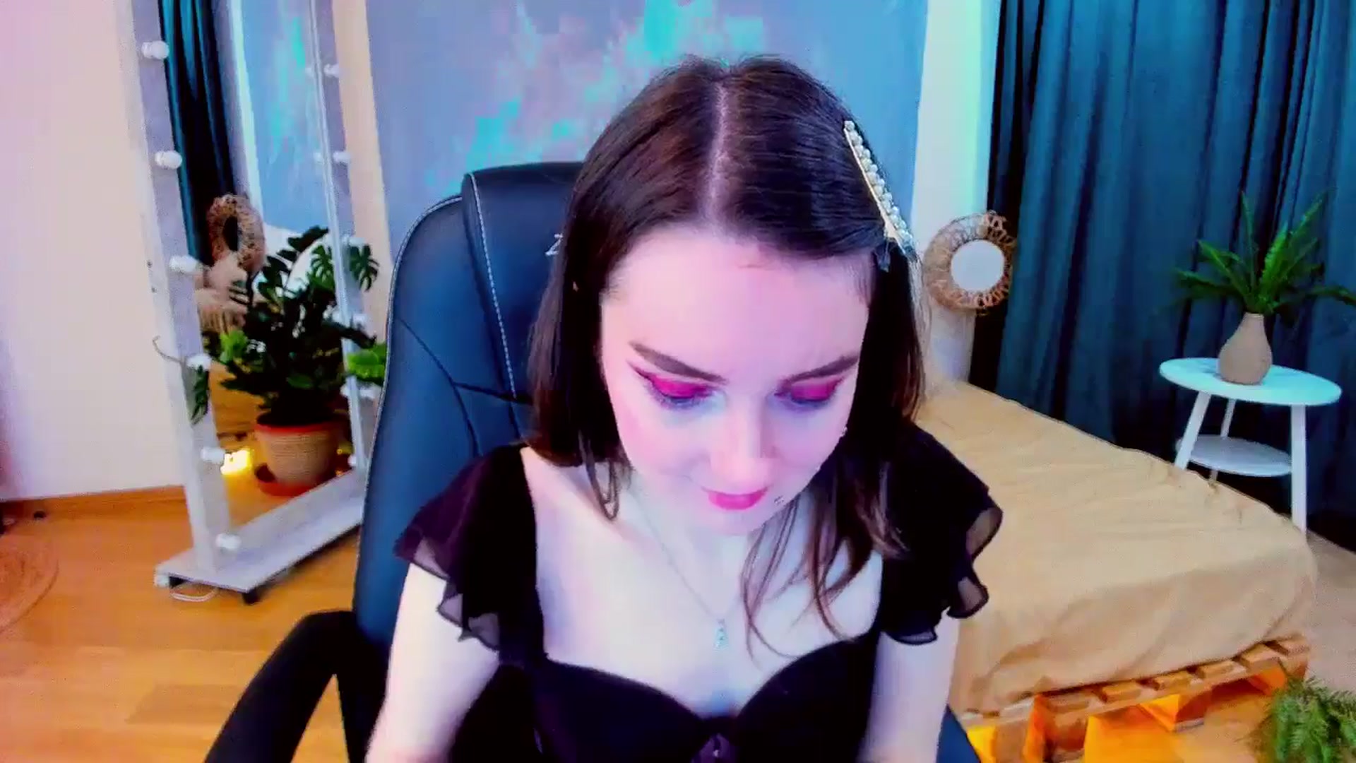 Gallery image thumbnail from Milim_Nava's myfreecams stream on, 07/11/2024, 10:46 image 11 of 20