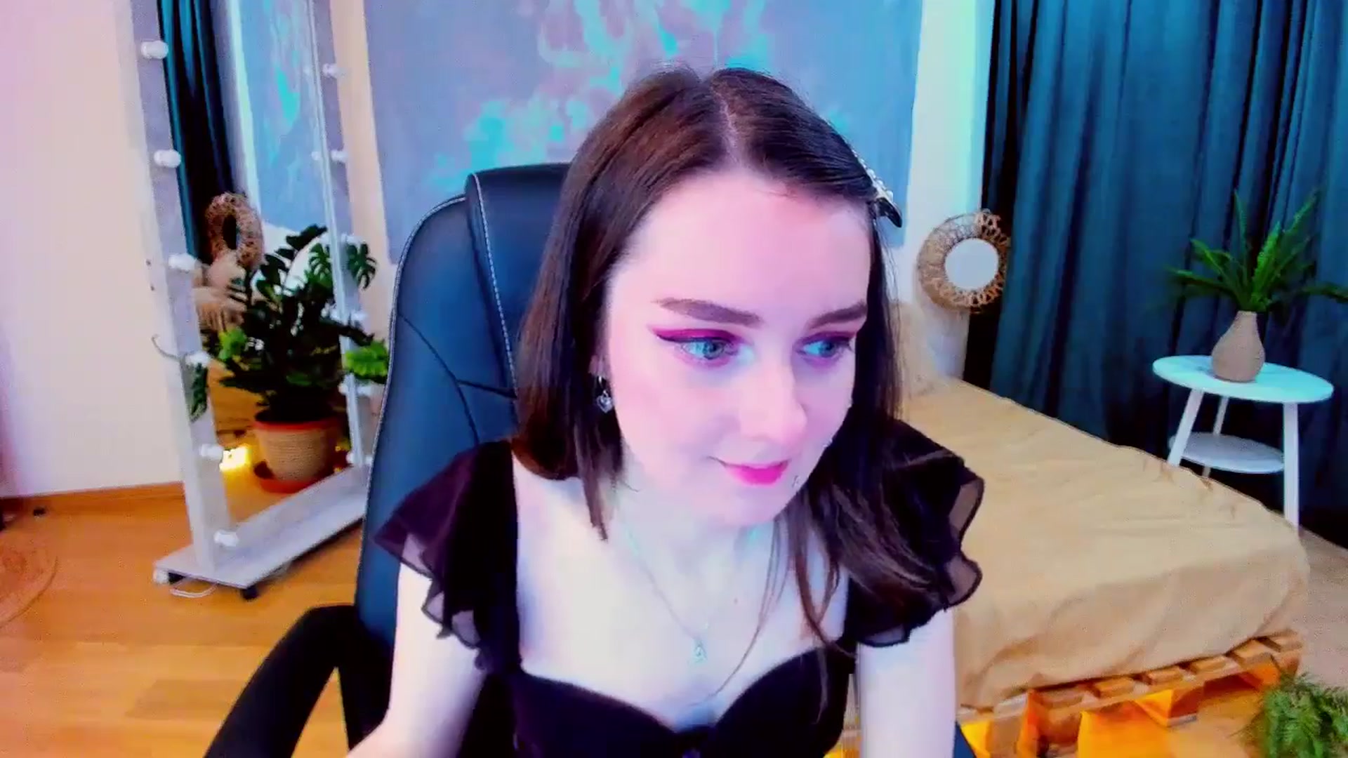 Gallery image thumbnail from Milim_Nava's myfreecams stream on, 07/11/2024, 10:46 image 18 of 20