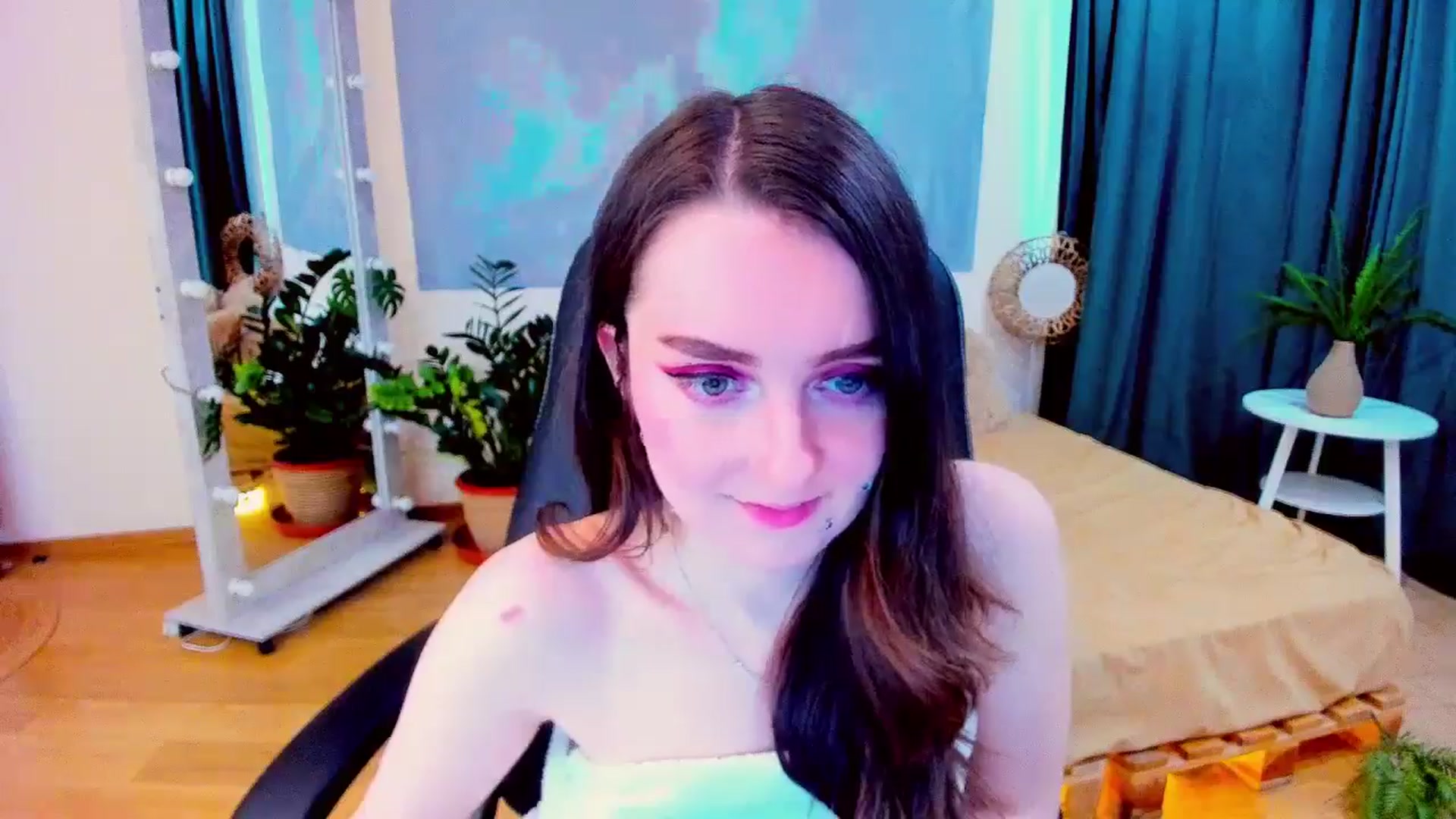 Gallery image thumbnail from Milim_Nava's myfreecams stream on, 07/11/2024, 13:37 image 6 of 20