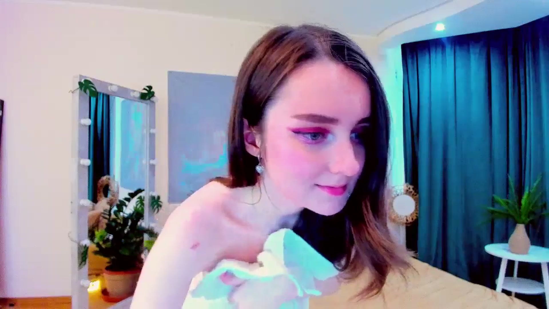 Gallery image thumbnail from Milim_Nava's myfreecams stream on, 07/11/2024, 13:37 image 11 of 20