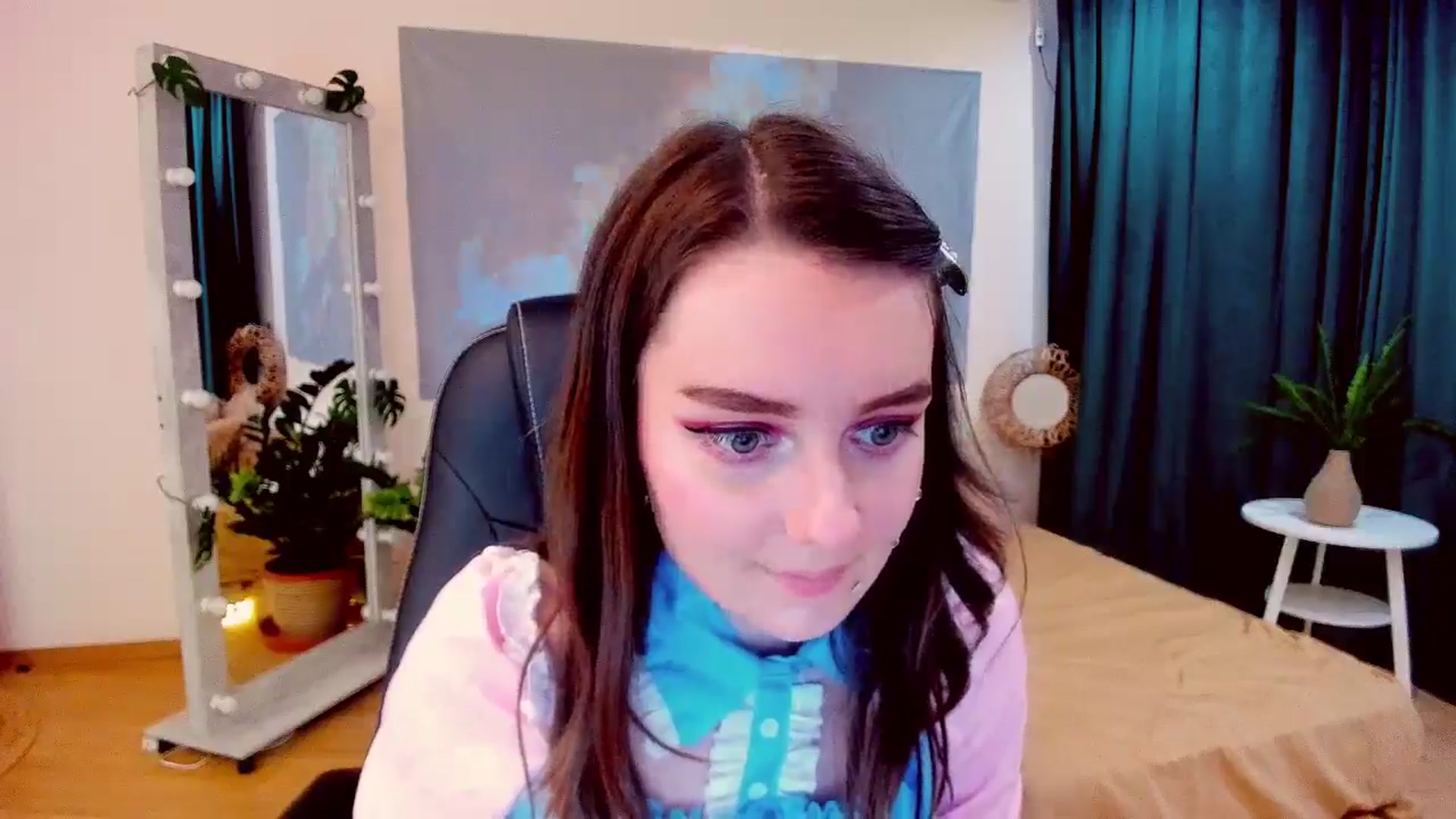 Gallery image thumbnail from Milim_Nava's myfreecams stream on, 07/11/2024, 15:27 image 10 of 20