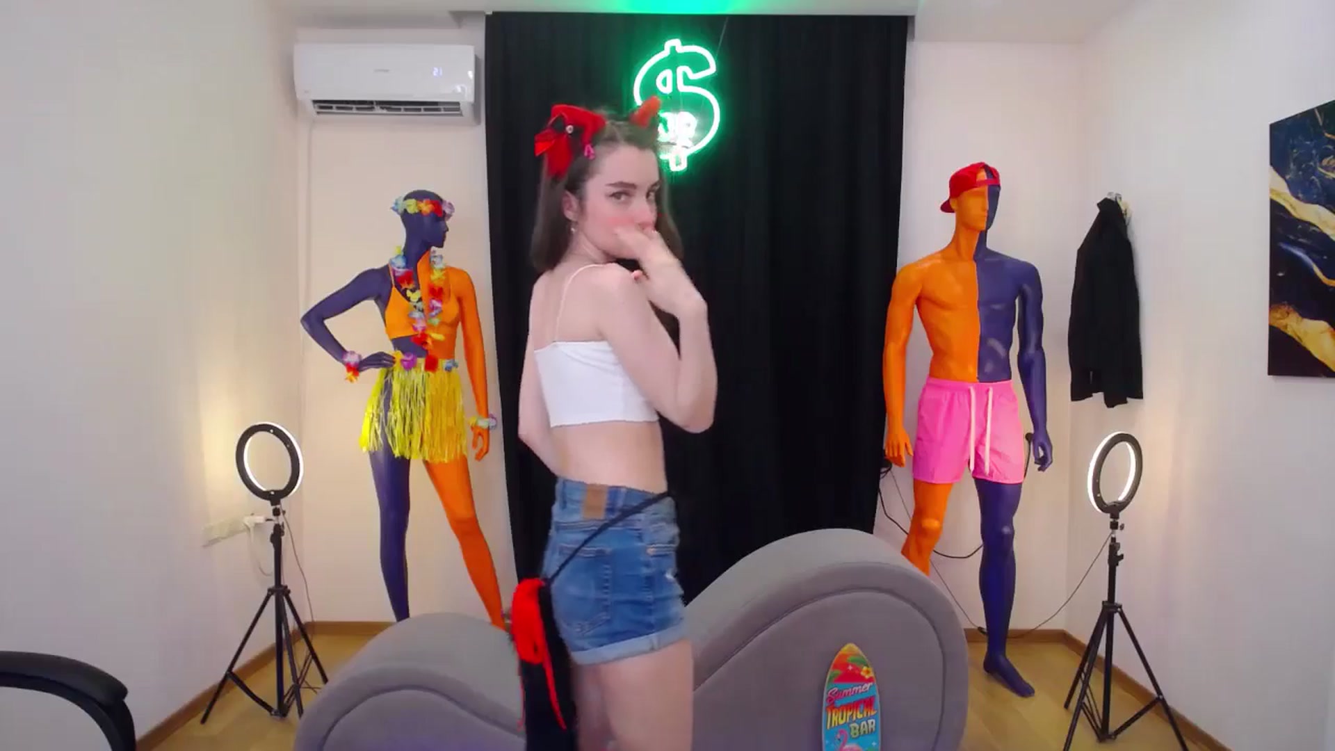Gallery image thumbnail from Milim_Nava's myfreecams stream on, 07/12/2024, 12:47 image 3 of 20