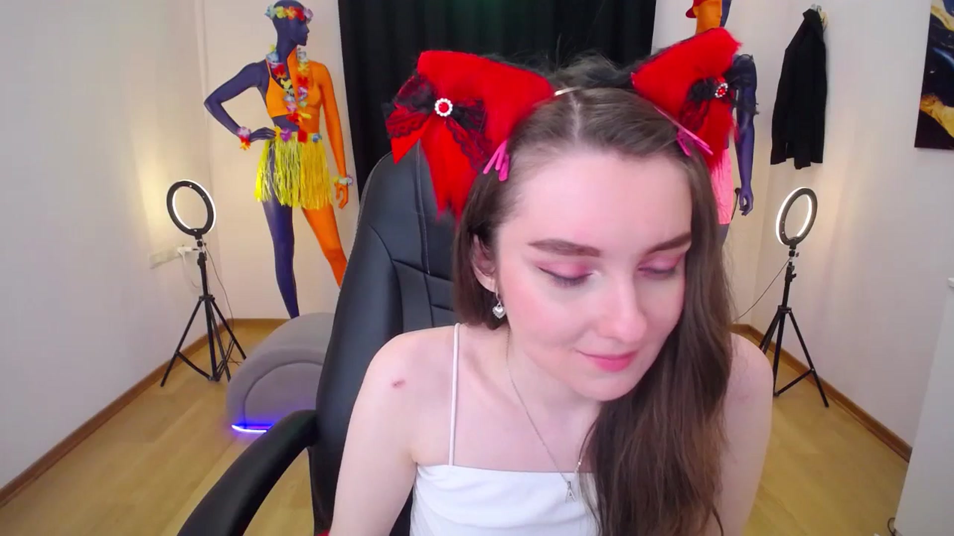 Gallery image thumbnail from Milim_Nava's myfreecams stream on, 07/12/2024, 12:47 image 6 of 20