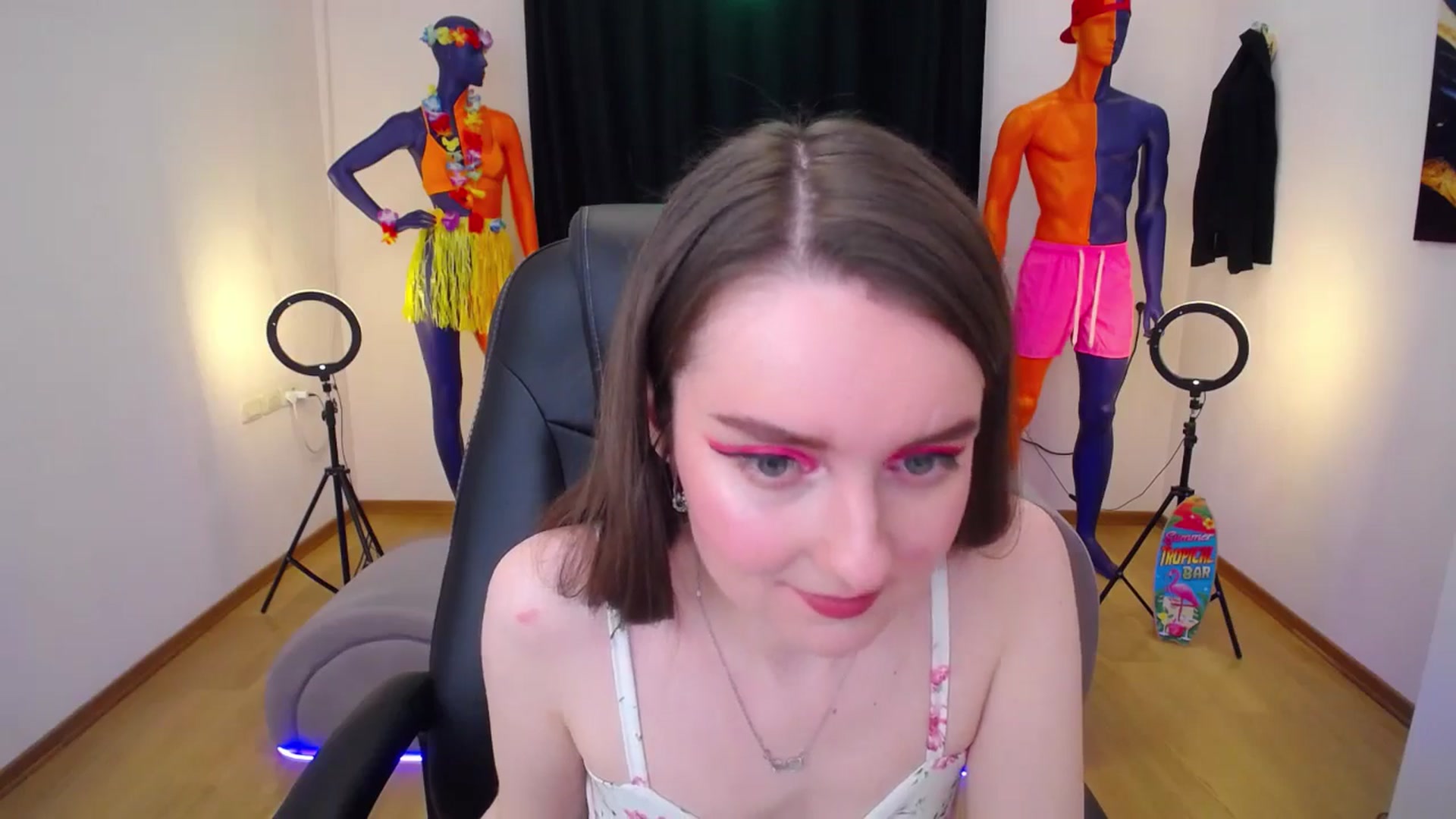 Gallery image thumbnail from Milim_Nava's myfreecams stream on, 07/16/2024, 24:38 image 14 of 20