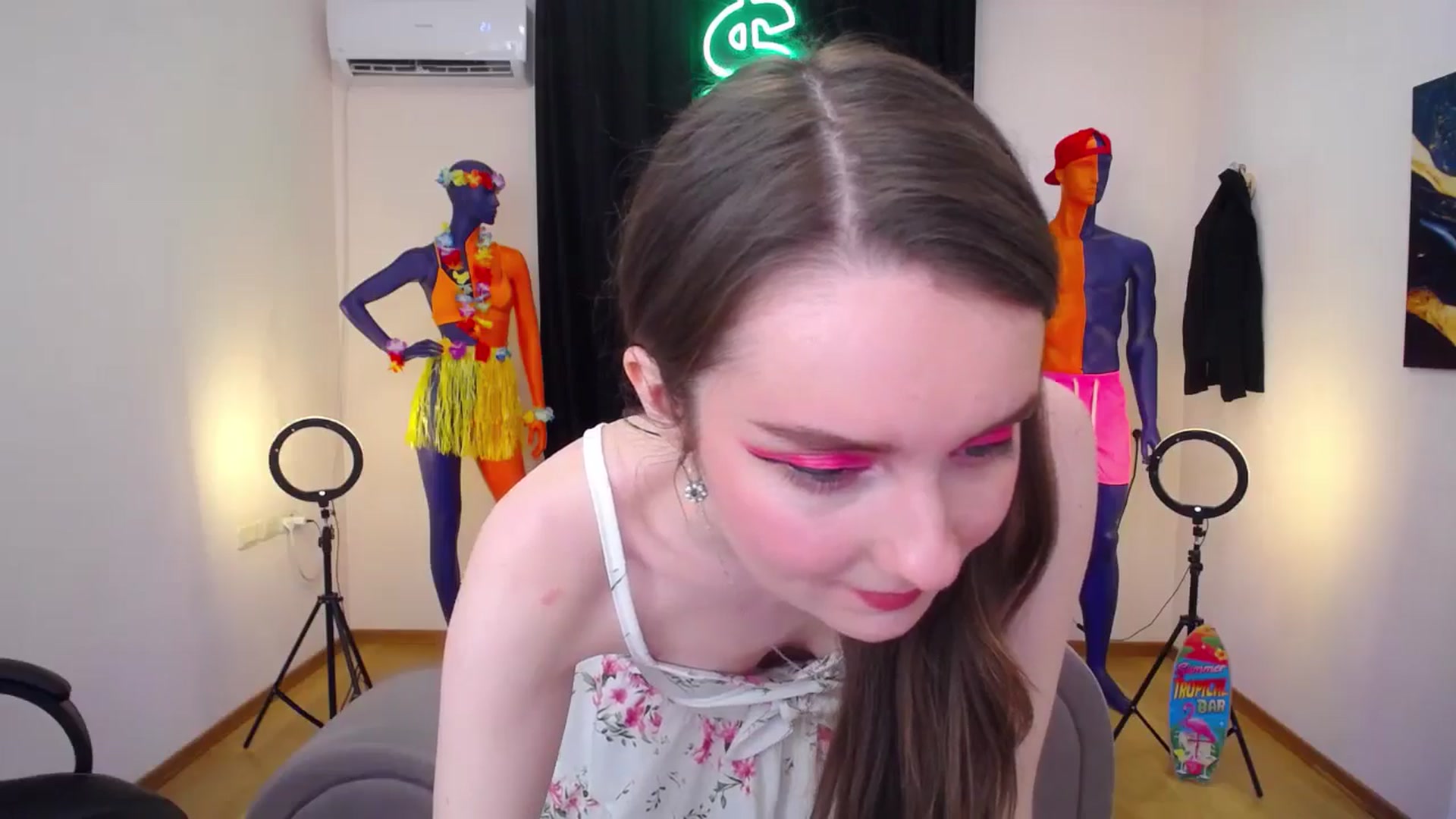 Gallery image thumbnail from Milim_Nava's myfreecams stream on, 07/16/2024, 24:38 image 4 of 20