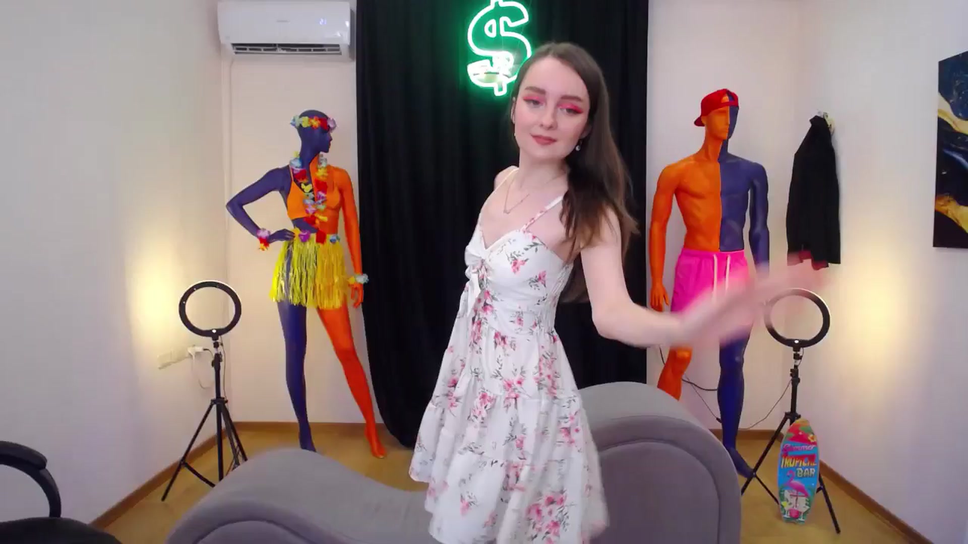 Gallery image thumbnail from Milim_Nava's myfreecams stream on, 07/16/2024, 24:38 image 13 of 20