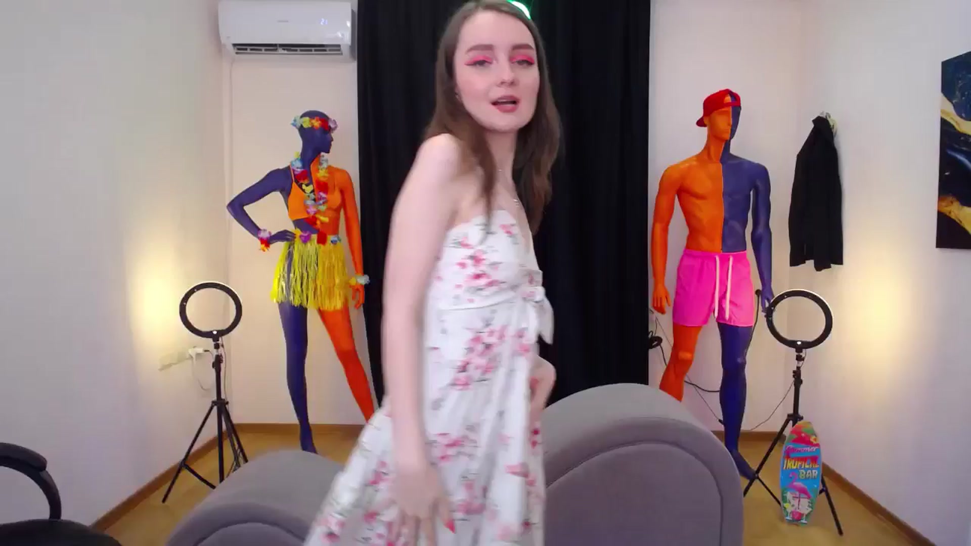 Gallery image thumbnail from Milim_Nava's myfreecams stream on, 07/16/2024, 24:38 image 11 of 20