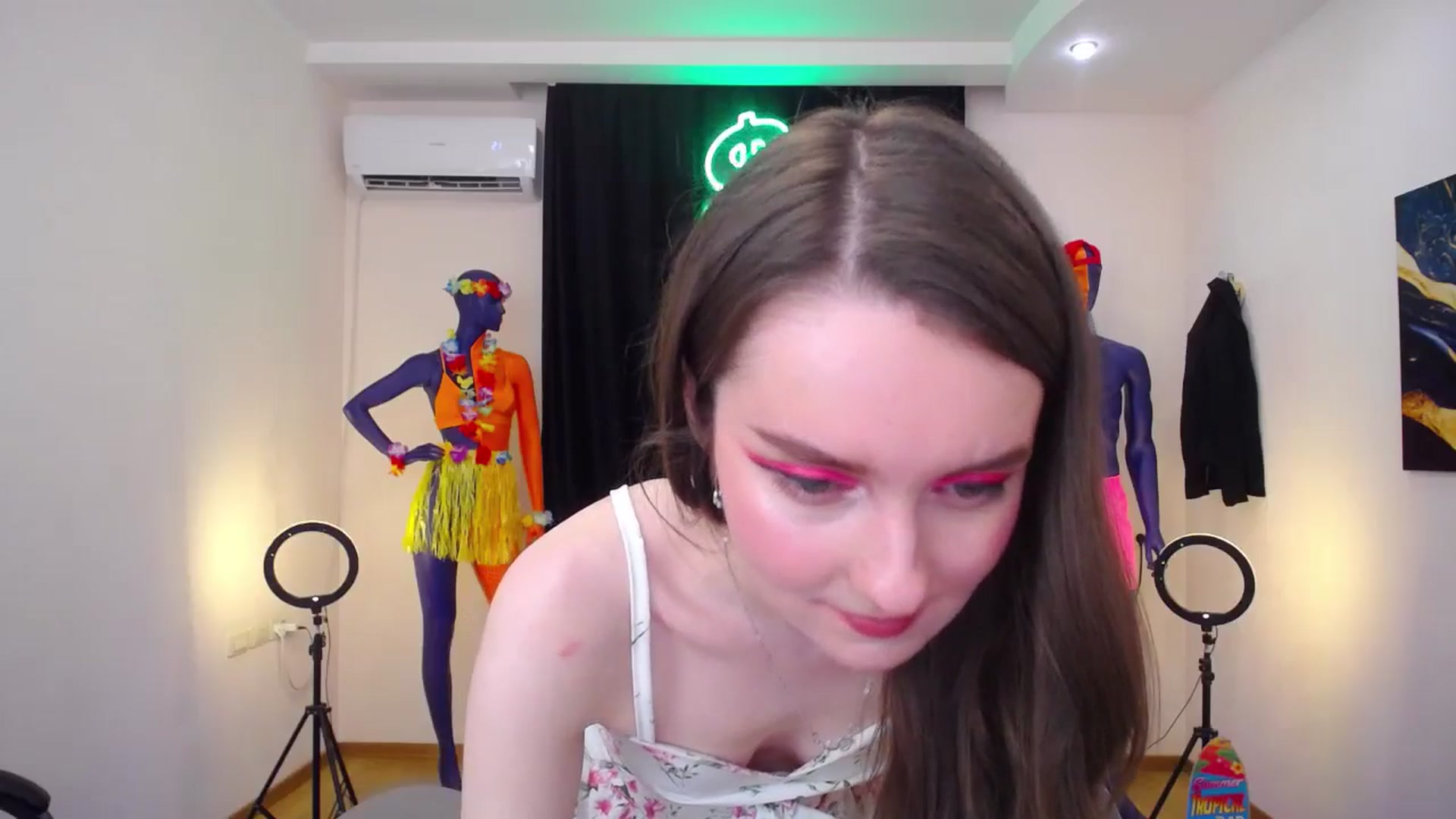 Gallery image thumbnail from Milim_Nava's myfreecams stream on, 07/16/2024, 24:38 image 9 of 20