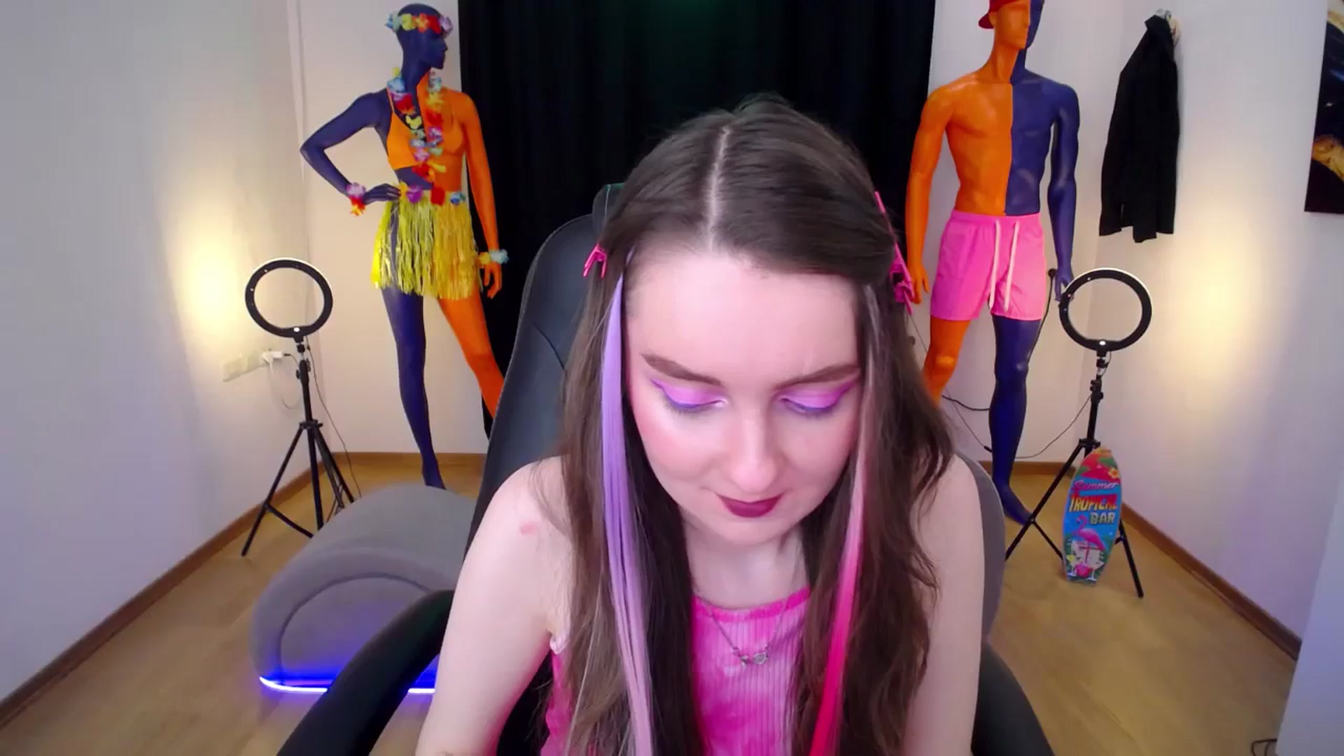 Gallery image thumbnail from Milim_Nava's myfreecams stream on, 07/16/2024, 18:27 image 14 of 20