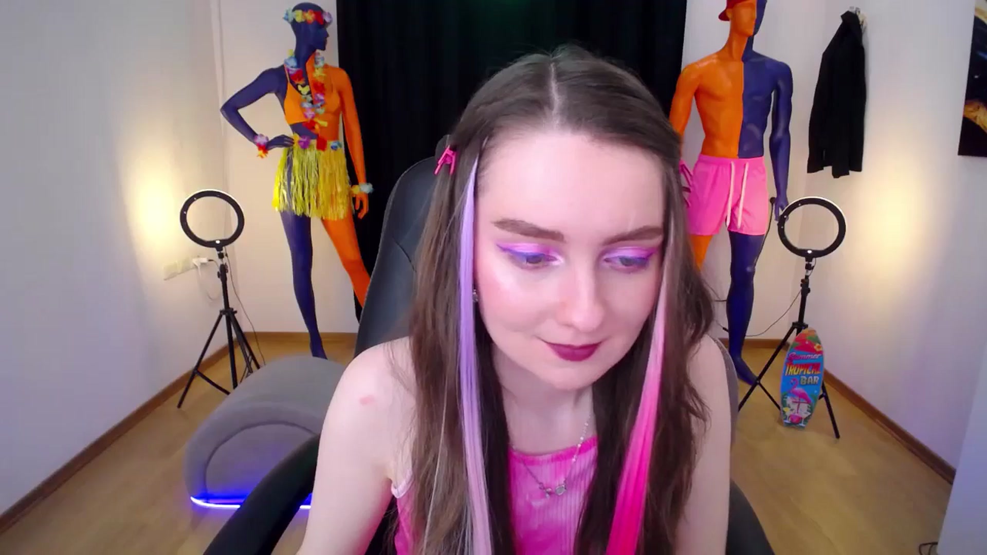 Gallery image thumbnail from Milim_Nava's myfreecams stream on, 07/16/2024, 18:27 image 16 of 20