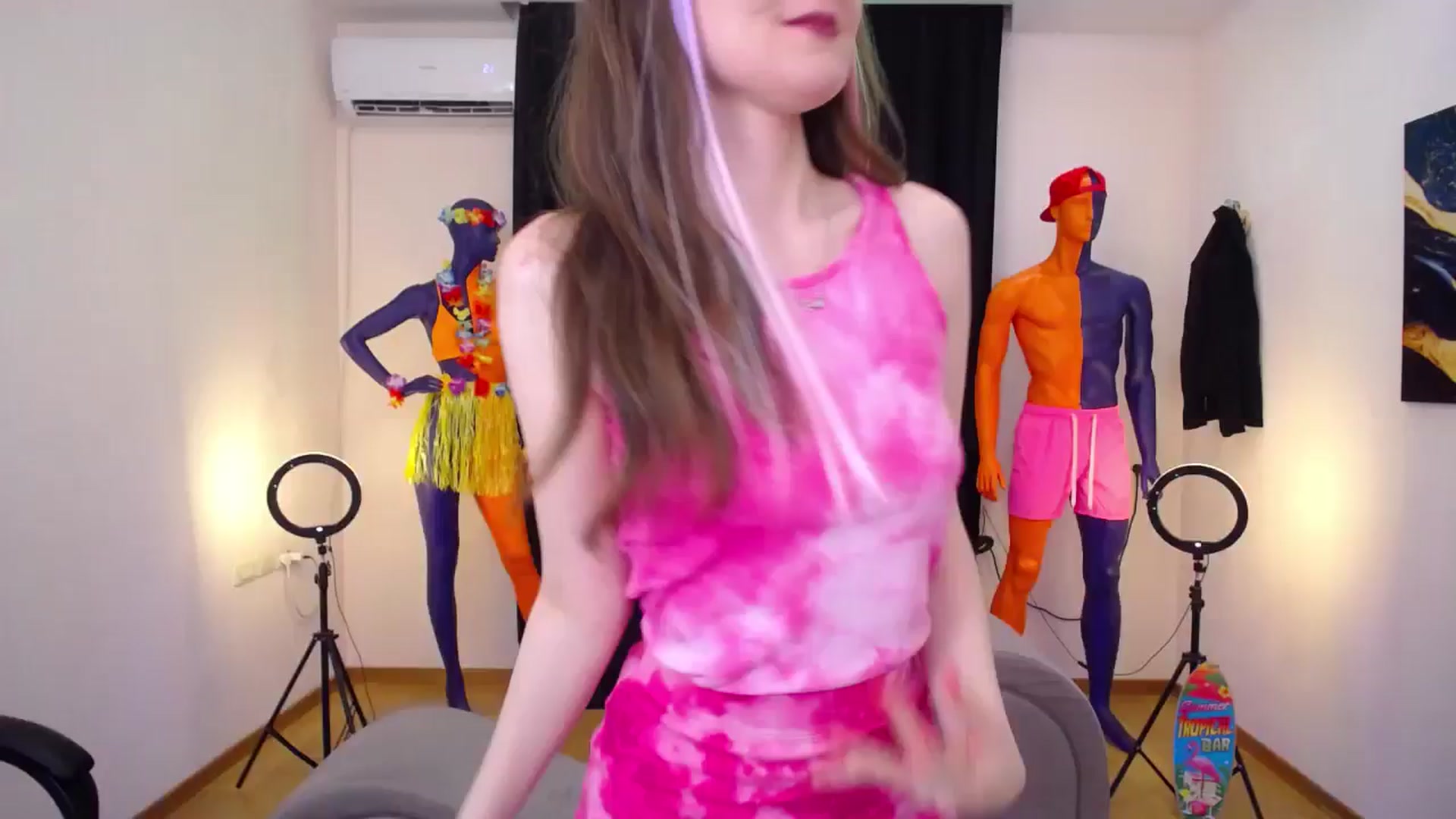 Gallery image thumbnail from Milim_Nava's myfreecams stream on, 07/16/2024, 19:02 image 1 of 20