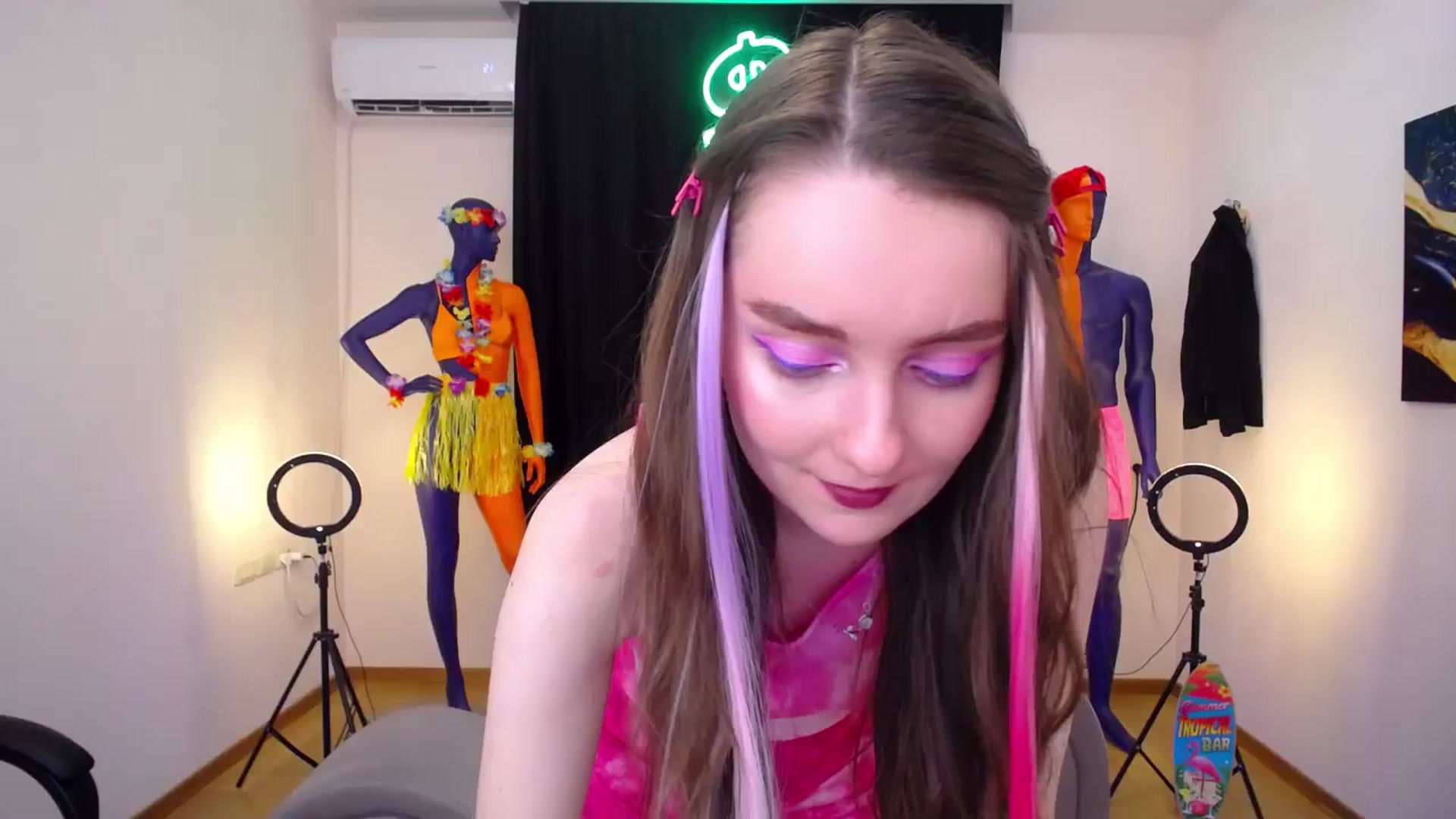 Gallery image thumbnail from Milim_Nava's myfreecams stream on, 07/16/2024, 19:02 image 3 of 20