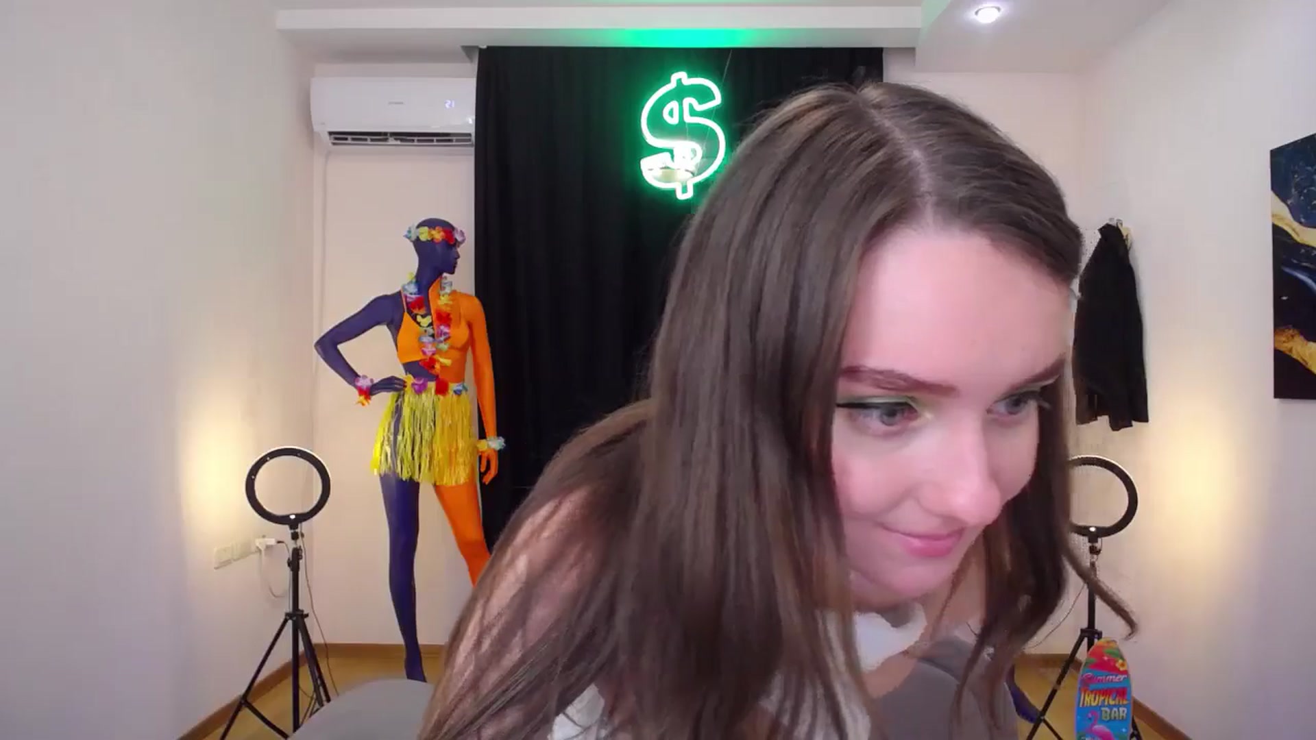 Gallery image thumbnail from Milim_Nava's myfreecams stream on, 07/18/2024, 07:32 image 17 of 20