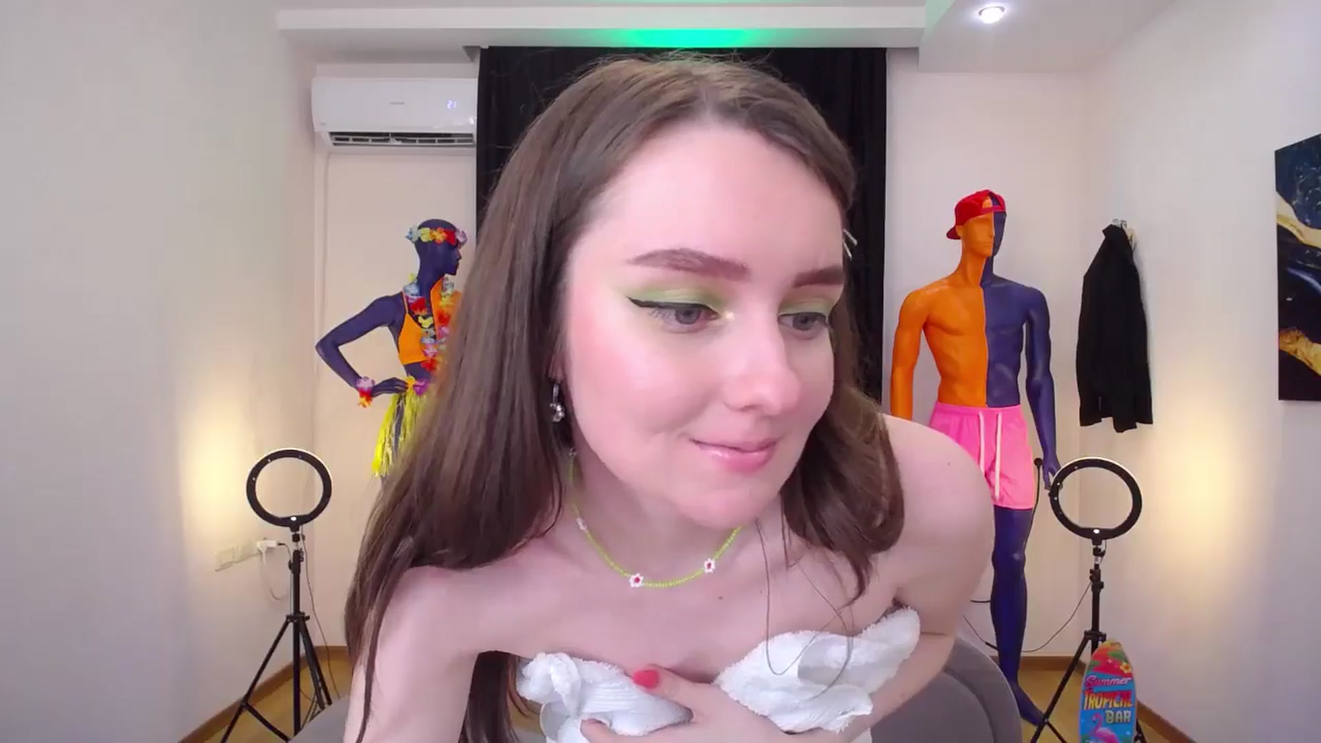 Gallery image thumbnail from Milim_Nava's myfreecams stream on, 07/18/2024, 07:32 image 18 of 20