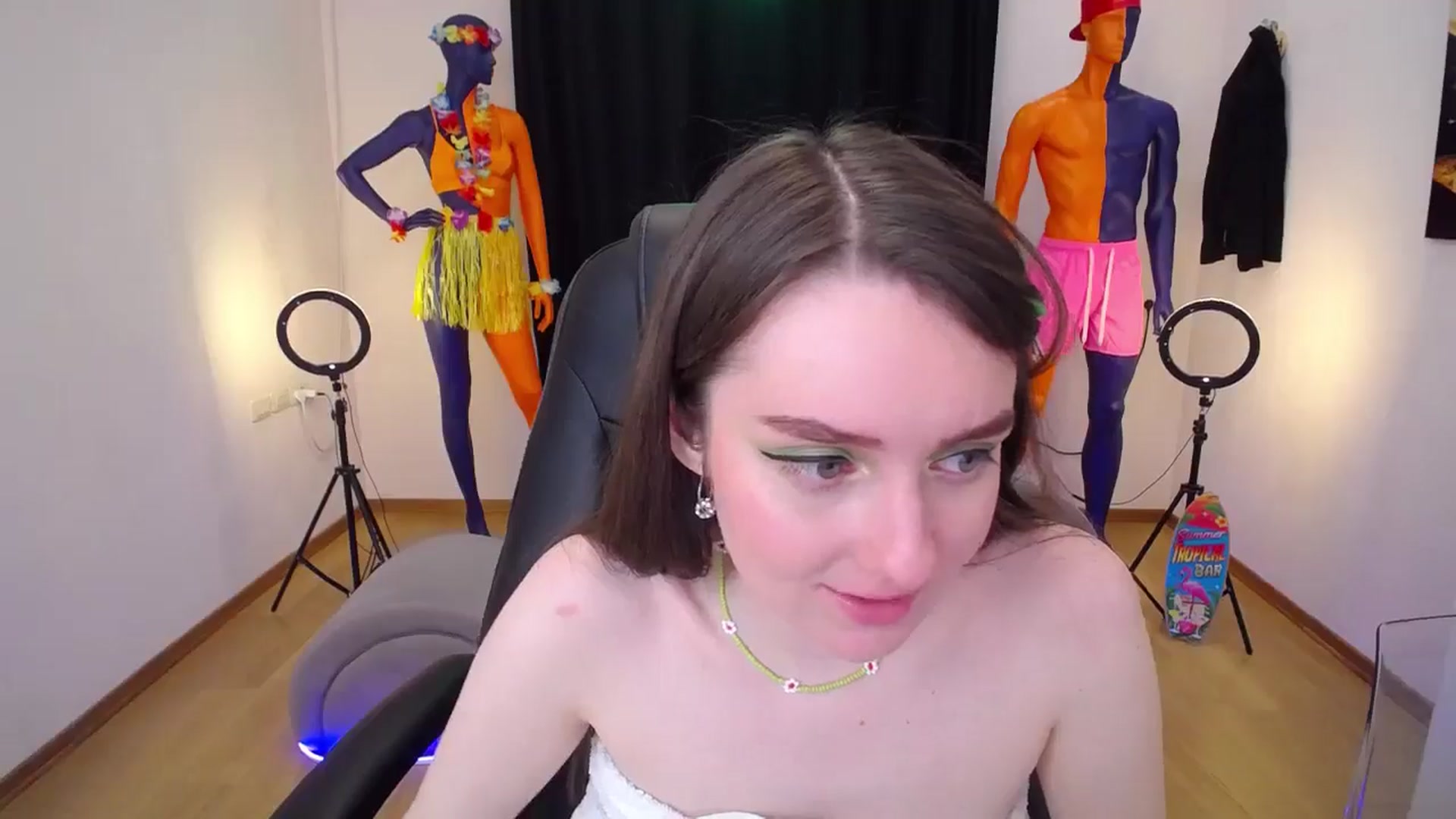 Gallery image thumbnail from Milim_Nava's myfreecams stream on, 07/18/2024, 08:38 image 5 of 20