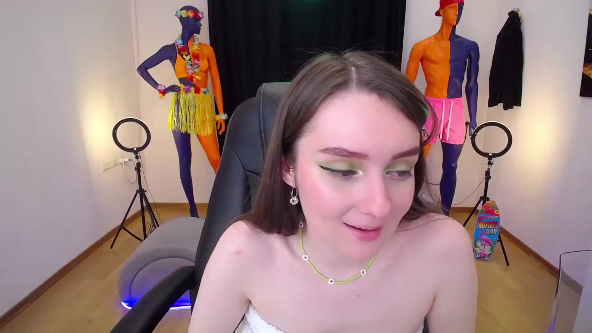 Gallery image thumbnail from Milim_Nava's myfreecams stream on, 07/18/2024, 08:38 image 4 of 20