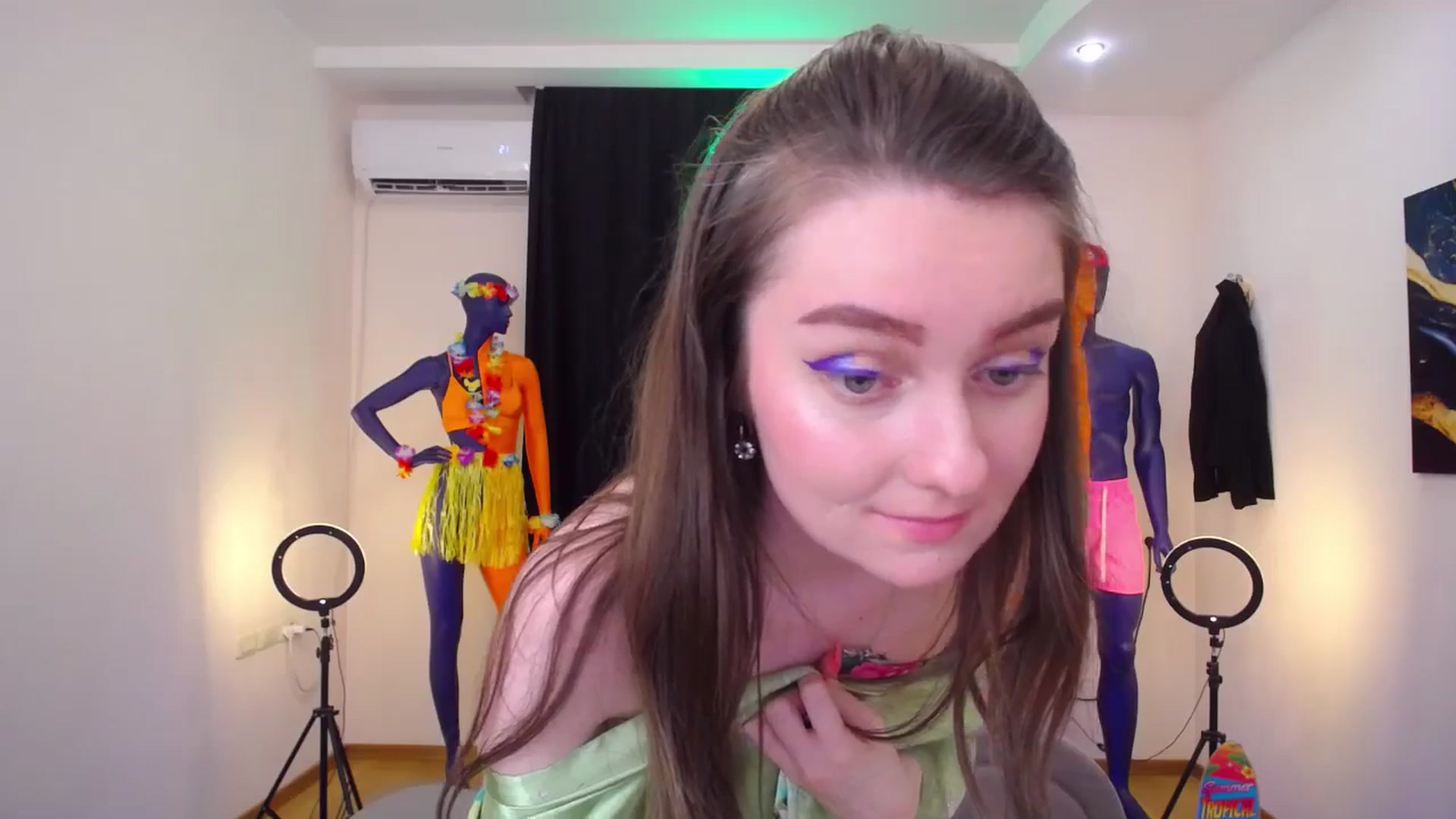 Gallery image thumbnail from Milim_Nava's myfreecams stream on, 07/19/2024, 07:56 image 3 of 20